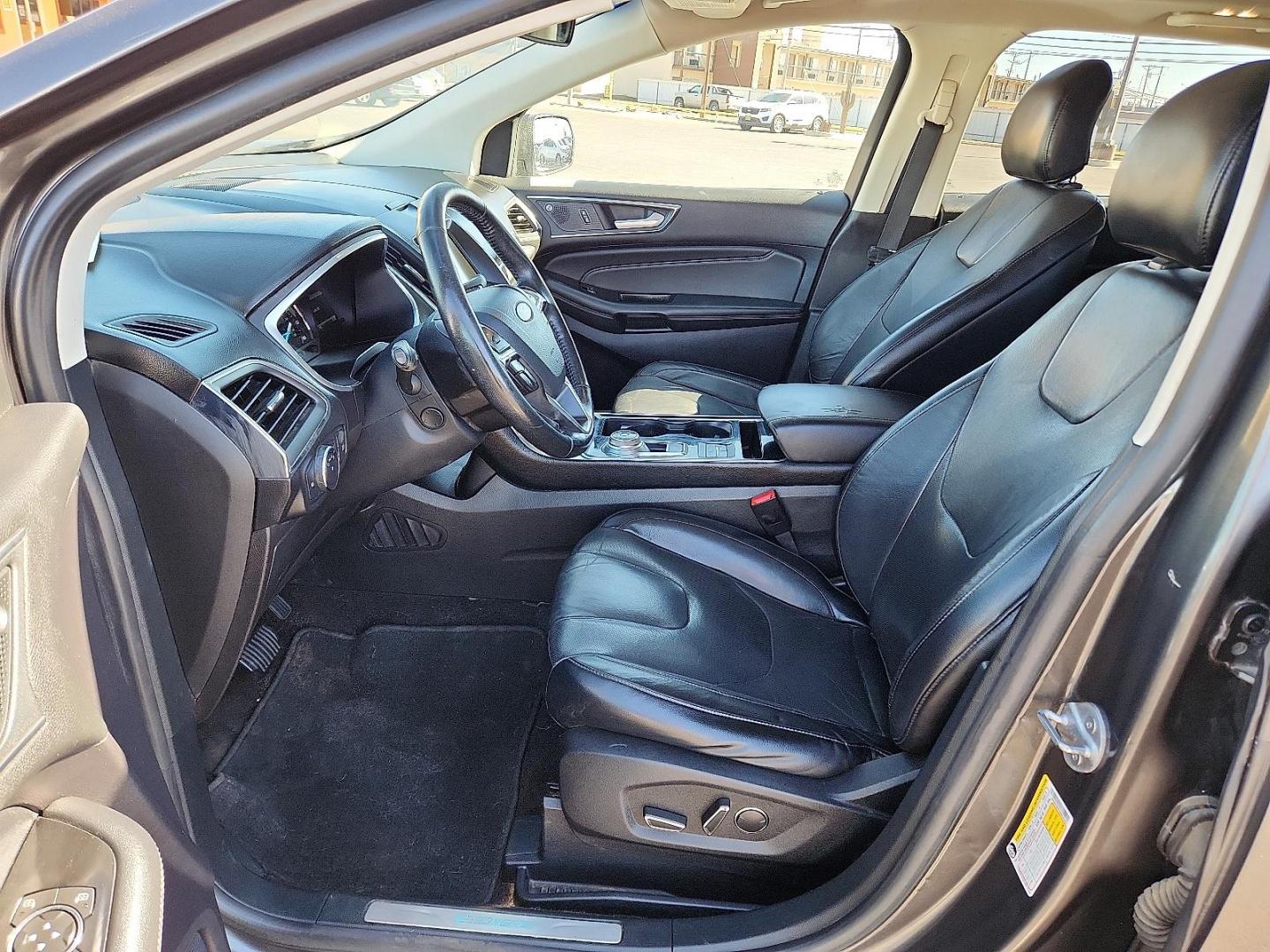 2019 GRAY Ford Edge Titanium (2FMPK3K91KB) with an EcoBoost 2L I-4 gasoline direct injection, DOHC, variable valve control, intercooled turbo, premium unleaded, engine with 250HP engine, located at 4711 Ave Q, Lubbock, TX, 79412, (806) 687-2362, 33.551304, -101.855293 - Photo#10