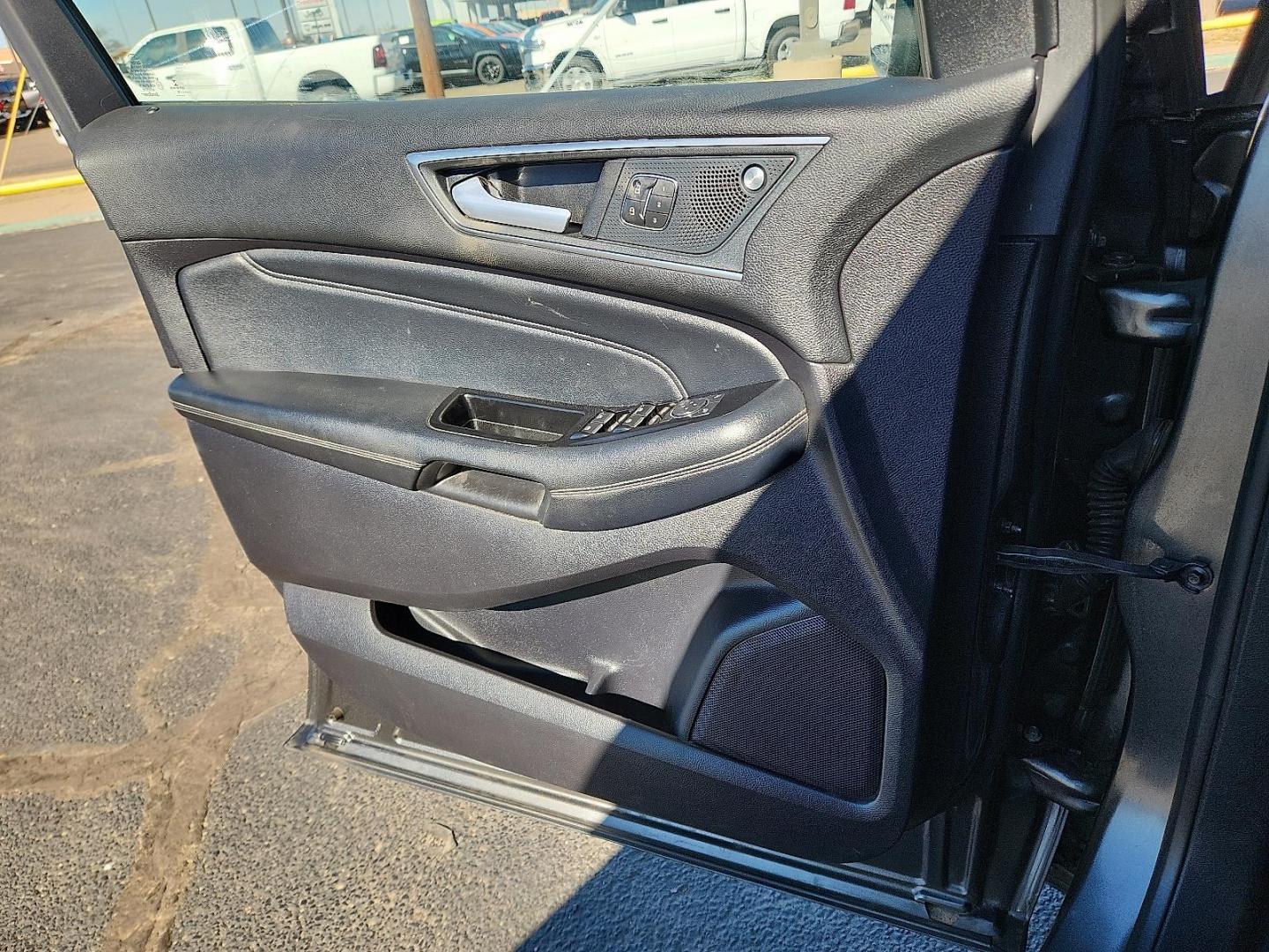 2019 GRAY Ford Edge Titanium (2FMPK3K91KB) with an EcoBoost 2L I-4 gasoline direct injection, DOHC, variable valve control, intercooled turbo, premium unleaded, engine with 250HP engine, located at 4711 Ave Q, Lubbock, TX, 79412, (806) 687-2362, 33.551304, -101.855293 - Photo#12