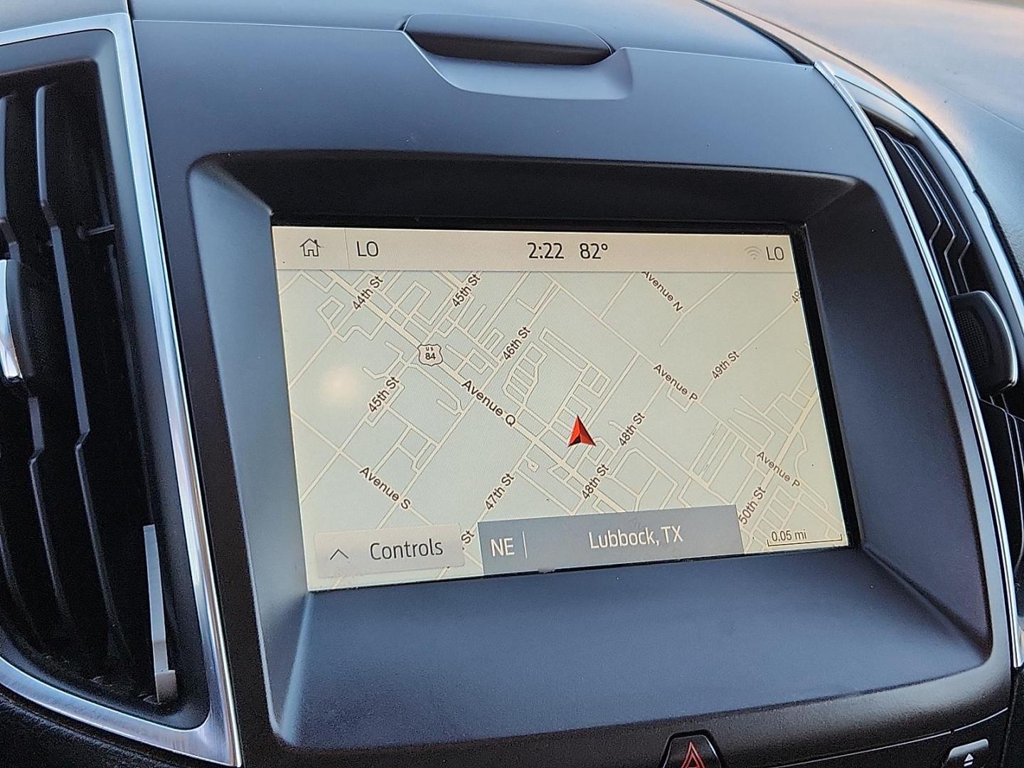 2019 GRAY Ford Edge Titanium (2FMPK3K91KB) with an EcoBoost 2L I-4 gasoline direct injection, DOHC, variable valve control, intercooled turbo, premium unleaded, engine with 250HP engine, located at 4711 Ave Q, Lubbock, TX, 79412, (806) 687-2362, 33.551304, -101.855293 - Photo#14