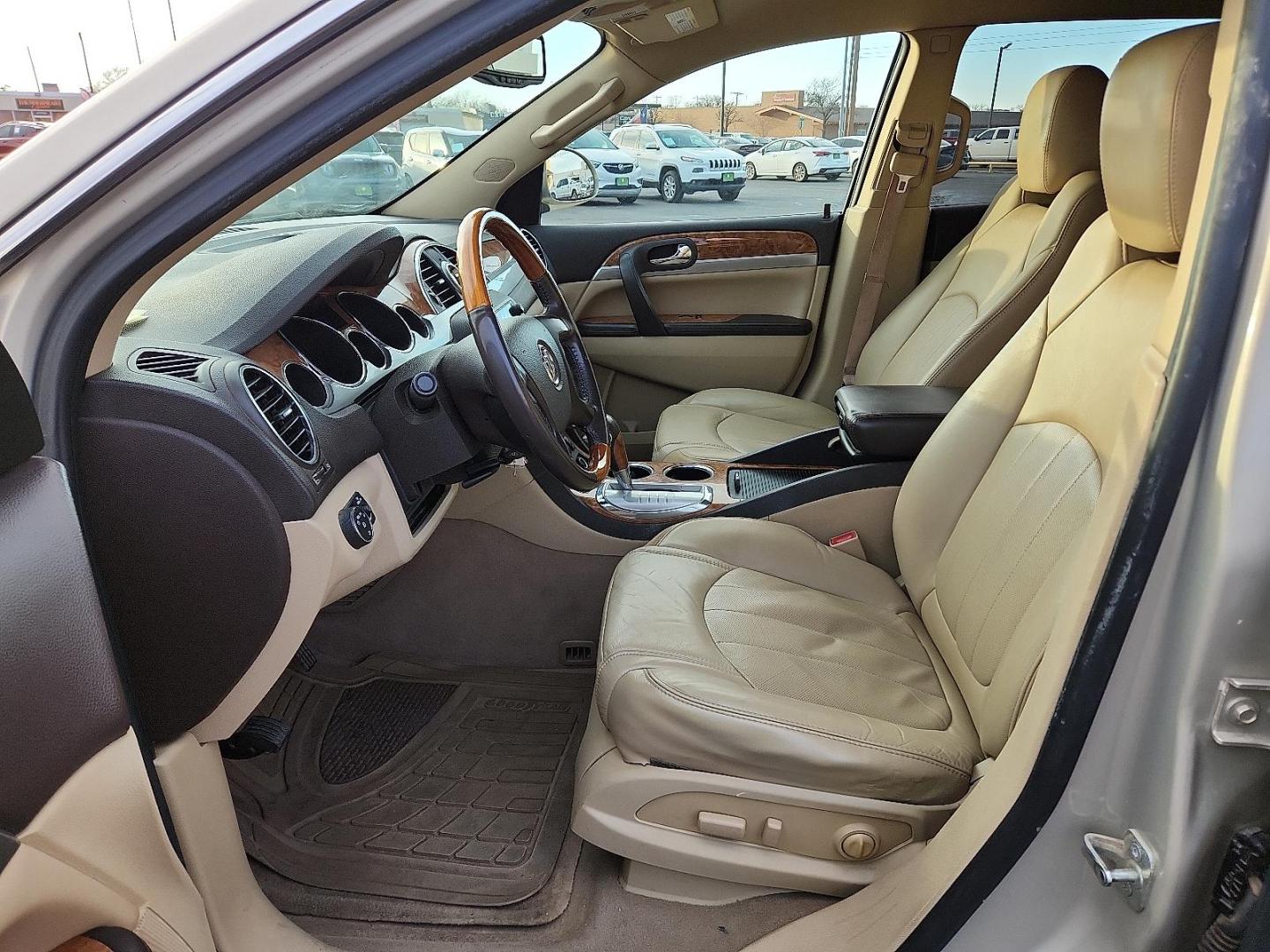 2011 TAN Buick Enclave 1XL (5GAKRBED0BJ) with an 3.6L V-6 gasoline direct injection, DOHC, variable valve control, regular unleaded, engine with 288HP engine, located at 4711 Ave Q, Lubbock, TX, 79412, (806) 687-2362, 33.551304, -101.855293 - Photo#10