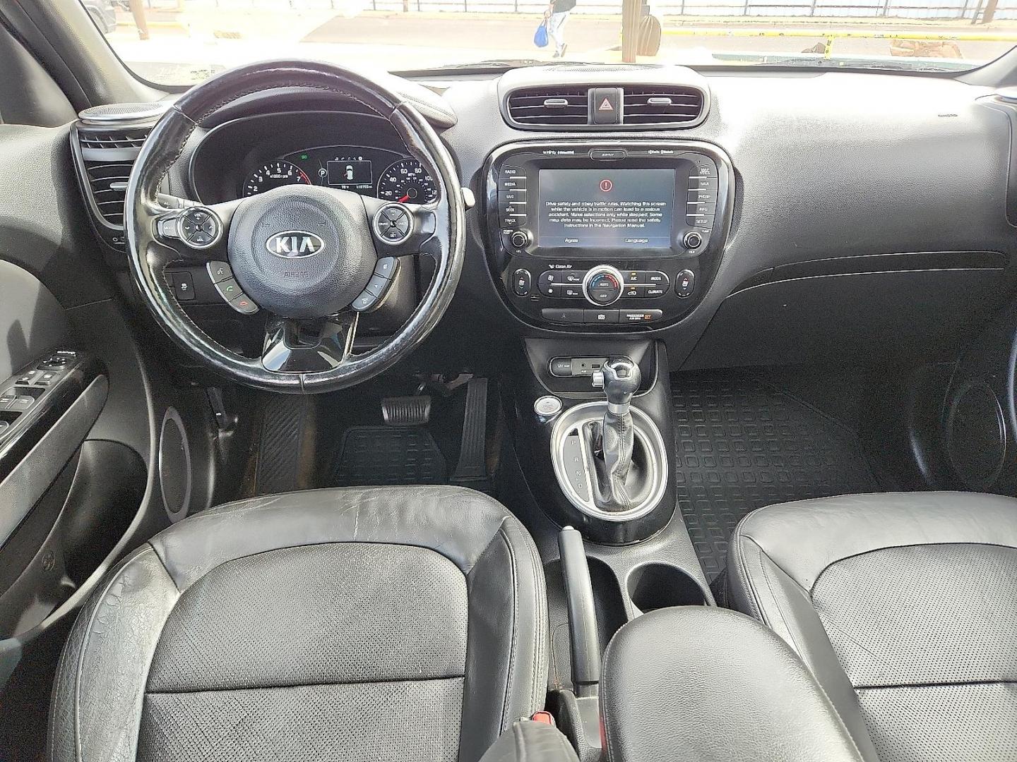 2014 SILVER Kia Soul ! (KNDJX3A51E7) with an 2L I-4 gasoline direct injection, DOHC, variable valve control, regular unleaded, engine with 164HP engine, located at 4711 Ave Q, Lubbock, TX, 79412, (806) 687-2362, 33.551304, -101.855293 - Photo#9