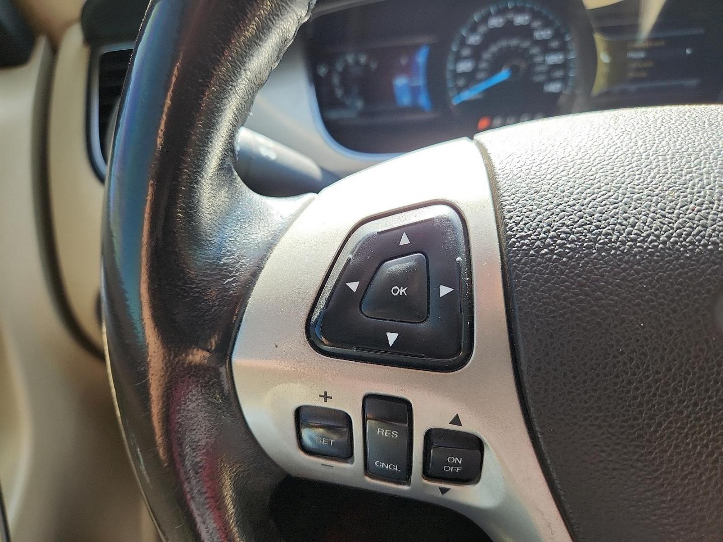 2013 BLACK /Charcoal Black - MW Ford Taurus SEL (1FAHP2E86DG) with an 3.5L Ti-VCT V6 Flex Fuel Engine engine, located at 4711 Ave Q, Lubbock, TX, 79412, (806) 687-2362, 33.551304, -101.855293 - Photo#25