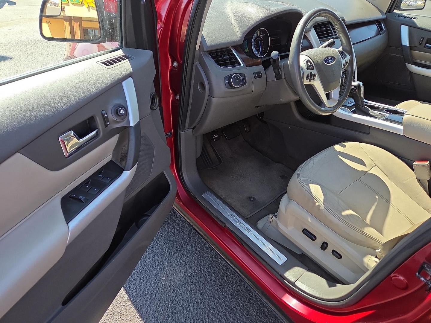 2013 Ruby Red Metallic Tinted Clearcoat /Medium Light Stone - GL Ford Edge Limited (2FMDK3KC7DB) with an 3.5L V-6 DOHC, variable valve control, regular unleaded, engine with 285HP engine, located at 4711 Ave Q, Lubbock, TX, 79412, (806) 687-2362, 33.551304, -101.855293 - Photo#21
