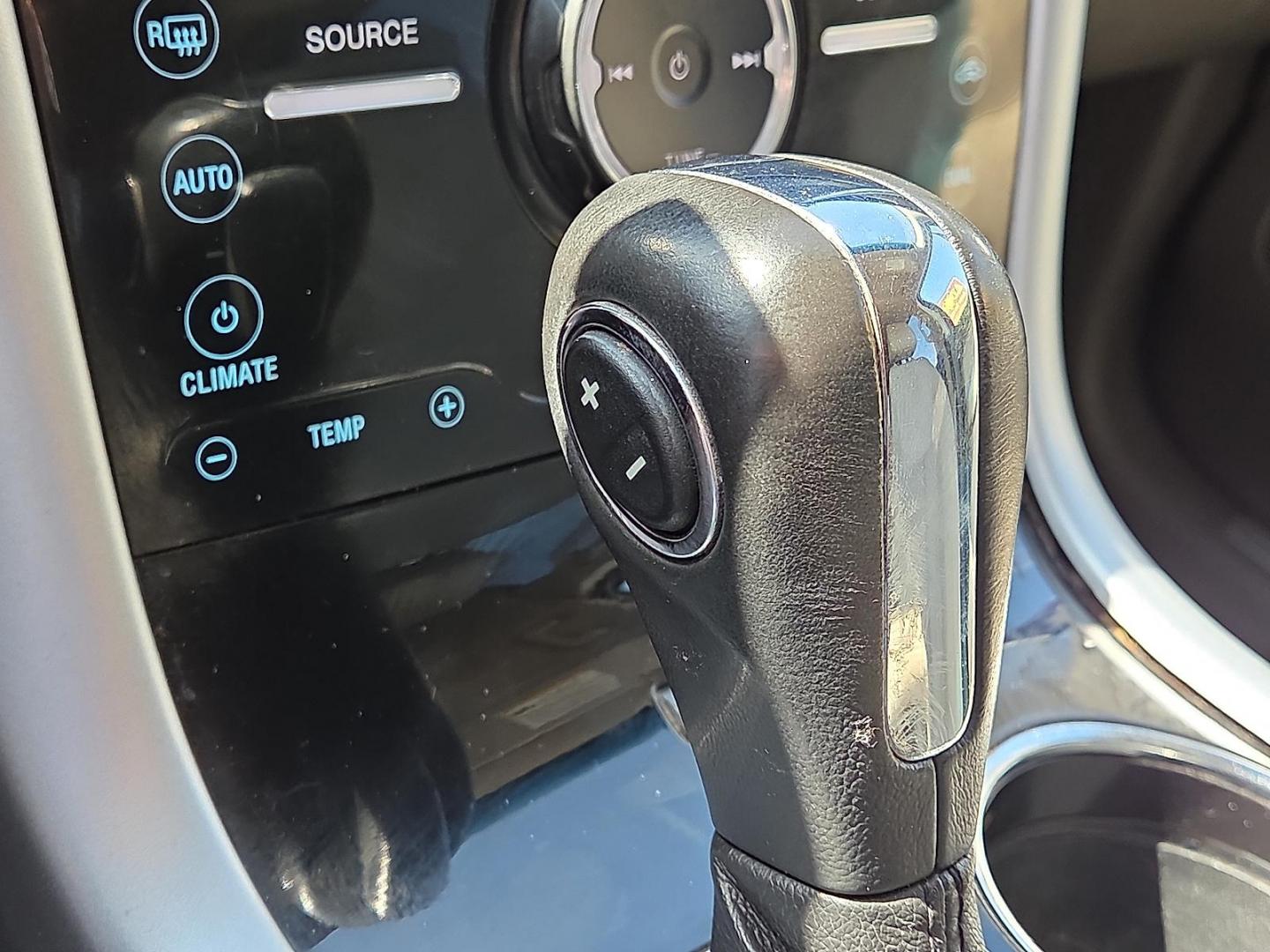 2013 Ruby Red Metallic Tinted Clearcoat /Medium Light Stone - GL Ford Edge Limited (2FMDK3KC7DB) with an 3.5L V-6 DOHC, variable valve control, regular unleaded, engine with 285HP engine, located at 4711 Ave Q, Lubbock, TX, 79412, (806) 687-2362, 33.551304, -101.855293 - Photo#28