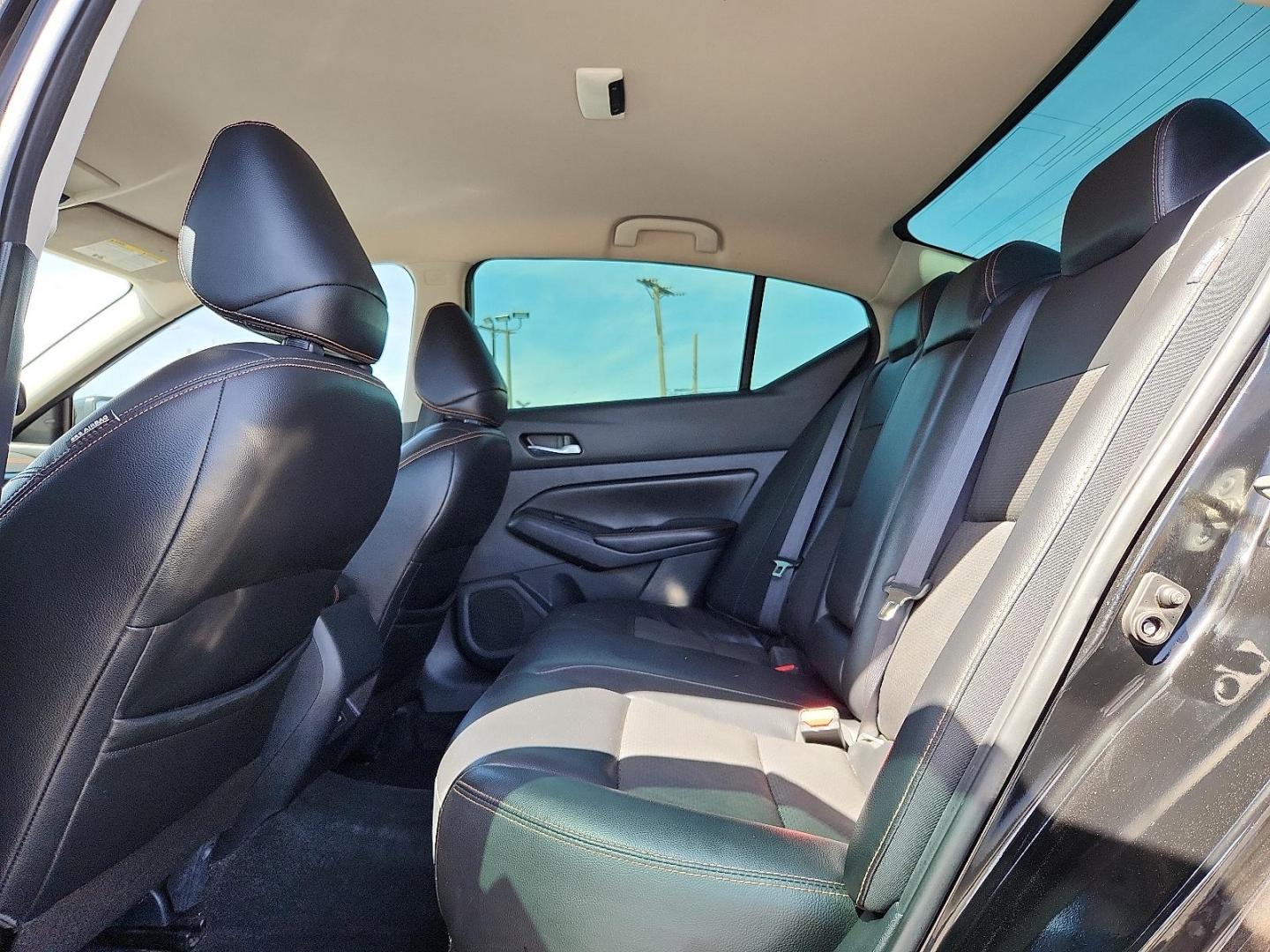 2020 BLACK /Sport - N Nissan Altima SR FWD (1N4BL4CV1LN) with an 2.5L I-4 gasoline direct injection, DOHC, CVTCS variable valve control, regular unleaded, engine with 188HP engine, located at 4711 Ave Q, Lubbock, TX, 79412, (806) 687-2362, 33.551304, -101.855293 - Photo#10