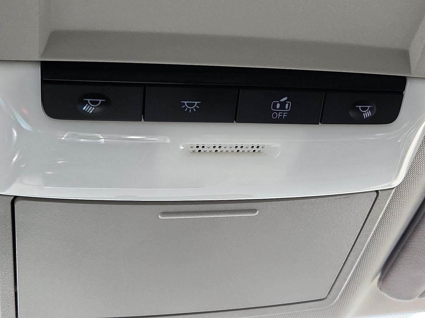 2020 BLACK /Sport - N Nissan Altima SR FWD (1N4BL4CV1LN) with an 2.5L I-4 gasoline direct injection, DOHC, CVTCS variable valve control, regular unleaded, engine with 188HP engine, located at 4711 Ave Q, Lubbock, TX, 79412, (806) 687-2362, 33.551304, -101.855293 - Photo#17