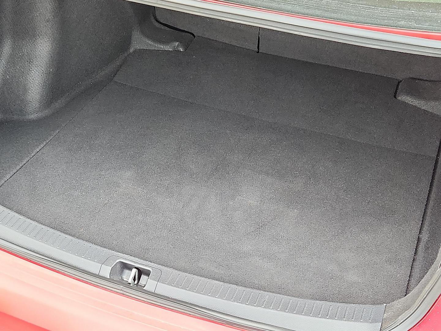 2021 RED /Grey Toyota Corolla LE (JTDEPMAE8MJ) with an 1.8L I-4 DOHC, VVT-i variable valve control, regular unleaded, engine with 139HP engine, located at 4711 Ave Q, Lubbock, TX, 79412, (806) 687-2362, 33.551304, -101.855293 - Photo#14