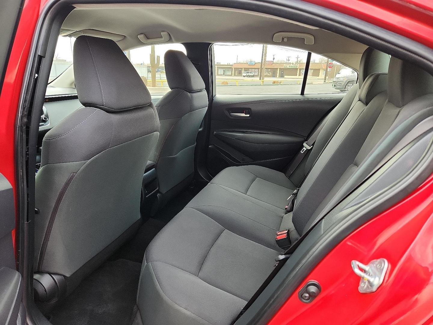 2021 RED /Grey Toyota Corolla LE (JTDEPMAE8MJ) with an 1.8L I-4 DOHC, VVT-i variable valve control, regular unleaded, engine with 139HP engine, located at 4711 Ave Q, Lubbock, TX, 79412, (806) 687-2362, 33.551304, -101.855293 - Photo#15