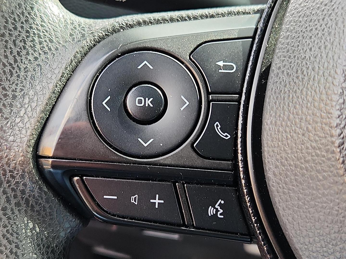 2021 RED /Grey Toyota Corolla LE (JTDEPMAE8MJ) with an 1.8L I-4 DOHC, VVT-i variable valve control, regular unleaded, engine with 139HP engine, located at 4711 Ave Q, Lubbock, TX, 79412, (806) 687-2362, 33.551304, -101.855293 - Photo#25