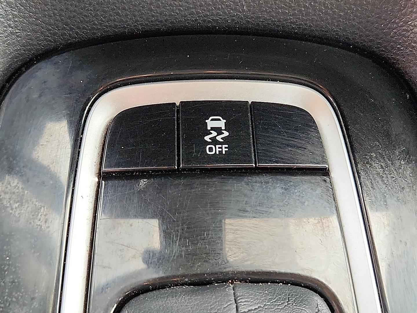 2021 RED /Grey Toyota Corolla LE (JTDEPMAE8MJ) with an 1.8L I-4 DOHC, VVT-i variable valve control, regular unleaded, engine with 139HP engine, located at 4711 Ave Q, Lubbock, TX, 79412, (806) 687-2362, 33.551304, -101.855293 - Photo#26