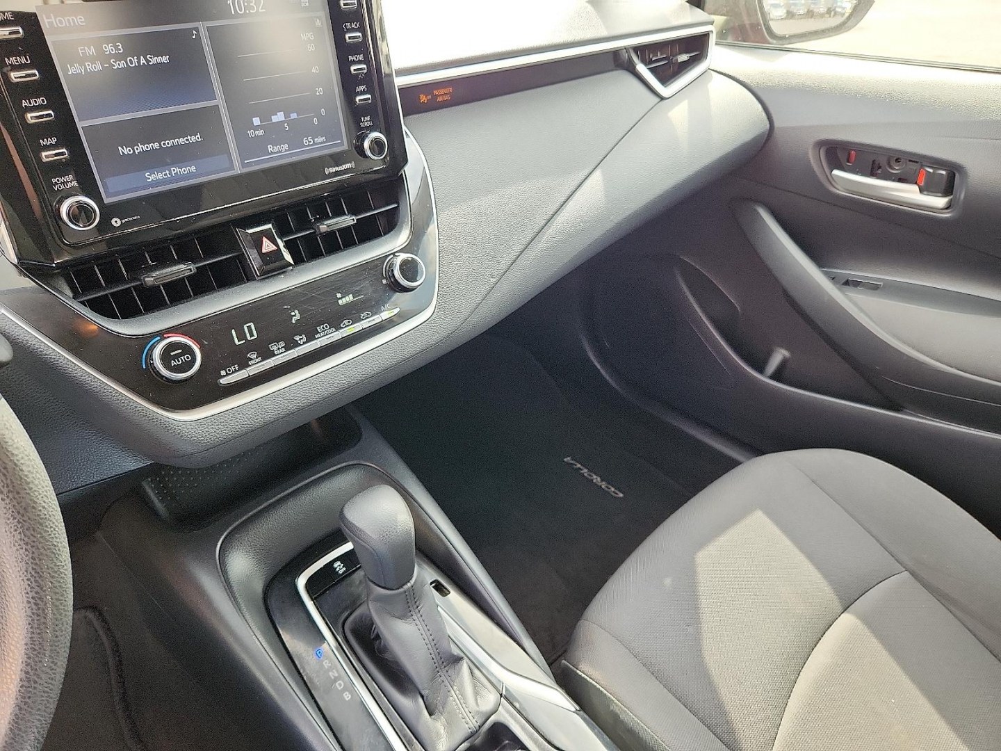 2021 RED /Grey Toyota Corolla LE (JTDEPMAE8MJ) with an 1.8L I-4 DOHC, VVT-i variable valve control, regular unleaded, engine with 139HP engine, located at 4711 Ave Q, Lubbock, TX, 79412, (806) 687-2362, 33.551304, -101.855293 - Photo#28