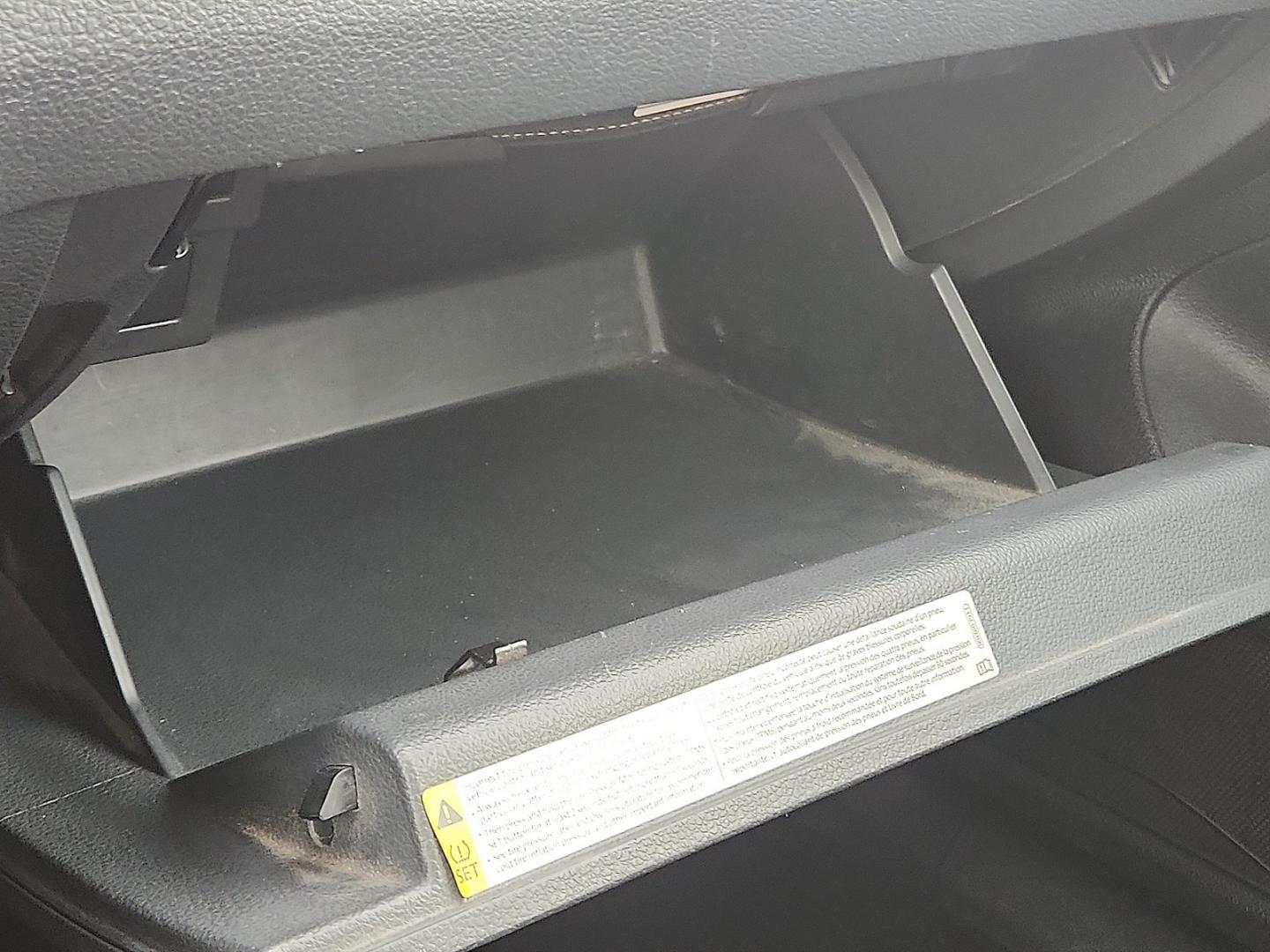 2020 GRAY /Titan Black - HL Volkswagen Passat 2.0T SE (1VWSA7A31LC) with an 2L I-4 gasoline direct injection, DOHC, variable valve control, intercooled turbo, regular unleaded, engine with 174HP engine, located at 4711 Ave Q, Lubbock, TX, 79412, (806) 687-2362, 33.551304, -101.855293 - Photo#24