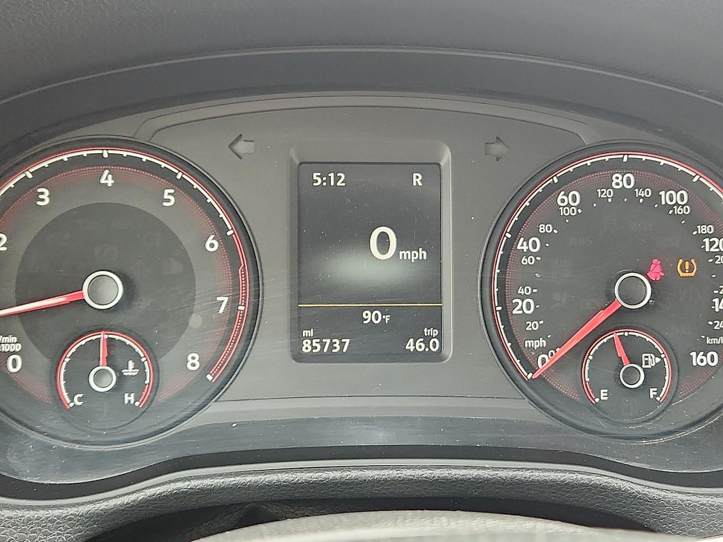 2020 GRAY /Titan Black - HL Volkswagen Passat 2.0T SE (1VWSA7A31LC) with an 2L I-4 gasoline direct injection, DOHC, variable valve control, intercooled turbo, regular unleaded, engine with 174HP engine, located at 4711 Ave Q, Lubbock, TX, 79412, (806) 687-2362, 33.551304, -101.855293 - Photo#27