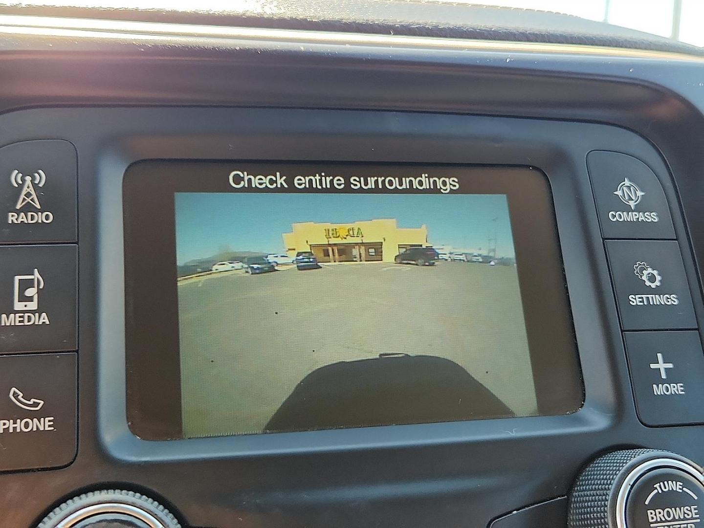 2018 BLUE /Black - X9 Jeep Cherokee Latitude FWD (1C4PJLCB1JD) with an Tigershark MultiAir 2.4L I-4 variable valve control, regular unleaded, engine with 184HP engine, located at 4711 Ave Q, Lubbock, TX, 79412, (806) 687-2362, 33.551304, -101.855293 - Photo#22