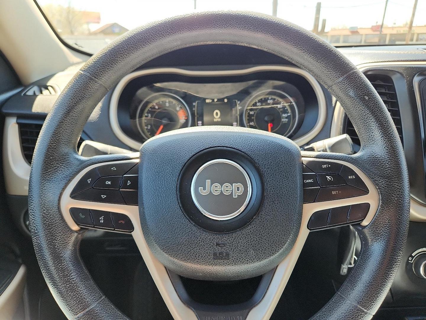 2018 BLUE /Black - X9 Jeep Cherokee Latitude FWD (1C4PJLCB1JD) with an Tigershark MultiAir 2.4L I-4 variable valve control, regular unleaded, engine with 184HP engine, located at 4711 Ave Q, Lubbock, TX, 79412, (806) 687-2362, 33.551304, -101.855293 - Photo#28