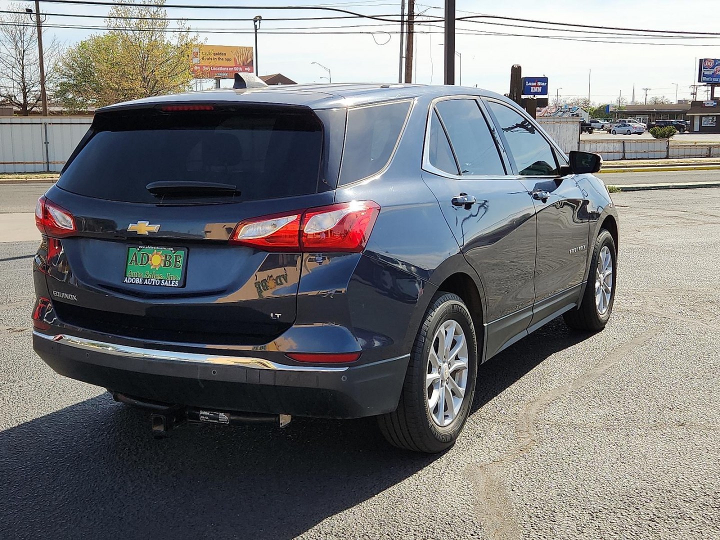 2018 BLUE /Jet Black - H1T Chevrolet Equinox LT (3GNAXJEV9JL) with an 1.5L I-4 gasoline direct injection, DOHC, VVT variable valve control, intercooled turbo, regular unleaded, engine with 170HP engine, located at 4711 Ave Q, Lubbock, TX, 79412, (806) 687-2362, 33.551304, -101.855293 - Photo#3