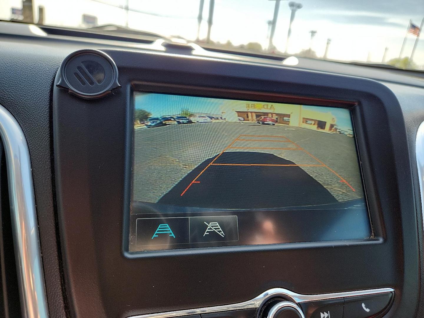 2018 BLUE /Jet Black - H1T Chevrolet Equinox LT (3GNAXJEV9JL) with an 1.5L I-4 gasoline direct injection, DOHC, VVT variable valve control, intercooled turbo, regular unleaded, engine with 170HP engine, located at 4711 Ave Q, Lubbock, TX, 79412, (806) 687-2362, 33.551304, -101.855293 - Photo#19