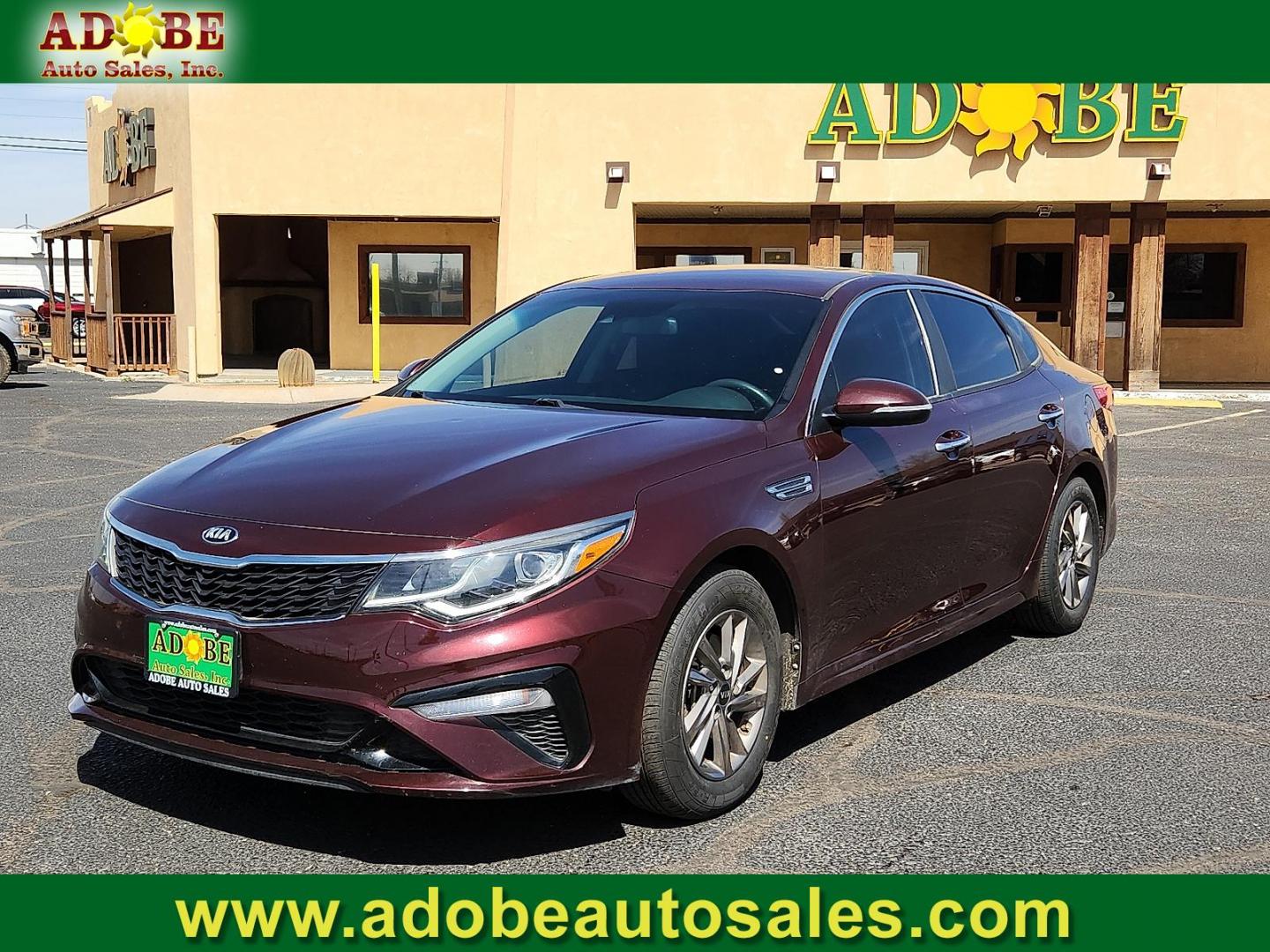 2020 PURPLE /Black - WK Kia Optima LX (5XXGT4L39LG) with an Theta II 2.4L I-4 gasoline direct injection, DOHC, D-CVVT variable valve control, regular unleaded, engine with 185HP engine, located at 4711 Ave Q, Lubbock, TX, 79412, (806) 687-2362, 33.551304, -101.855293 - Photo#0