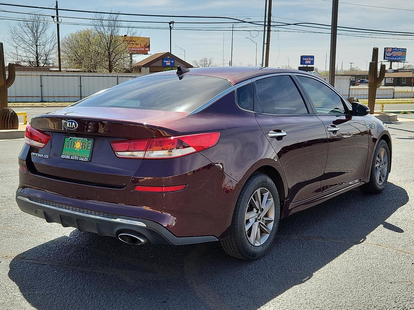 2020 PURPLE /Black - WK Kia Optima LX (5XXGT4L39LG) with an Theta II 2.4L I-4 gasoline direct injection, DOHC, D-CVVT variable valve control, regular unleaded, engine with 185HP engine, located at 4711 Ave Q, Lubbock, TX, 79412, (806) 687-2362, 33.551304, -101.855293 - Photo#3