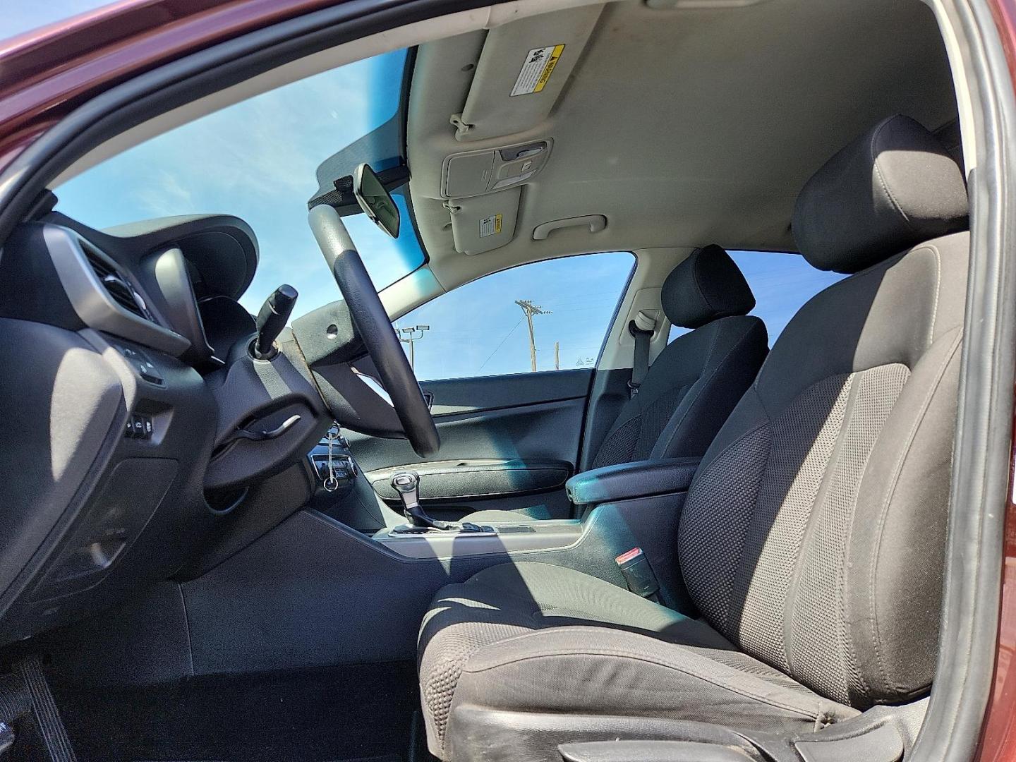 2020 PURPLE /Black - WK Kia Optima LX (5XXGT4L39LG) with an Theta II 2.4L I-4 gasoline direct injection, DOHC, D-CVVT variable valve control, regular unleaded, engine with 185HP engine, located at 4711 Ave Q, Lubbock, TX, 79412, (806) 687-2362, 33.551304, -101.855293 - Photo#15