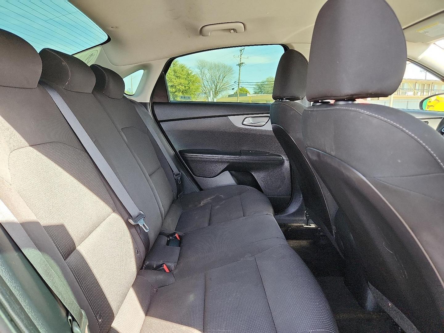 2021 BLACK /Black - WK Kia Forte LXS (3KPF24AD2ME) with an 2L I-4 DOHC, D-CVVT variable valve control, regular unleaded, engine with 147HP engine, located at 4711 Ave Q, Lubbock, TX, 79412, (806) 687-2362, 33.551304, -101.855293 - Photo#10