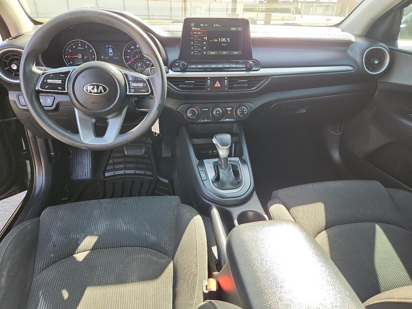 2021 BLACK /Black - WK Kia Forte LXS (3KPF24AD2ME) with an 2L I-4 DOHC, D-CVVT variable valve control, regular unleaded, engine with 147HP engine, located at 4711 Ave Q, Lubbock, TX, 79412, (806) 687-2362, 33.551304, -101.855293 - Photo#14