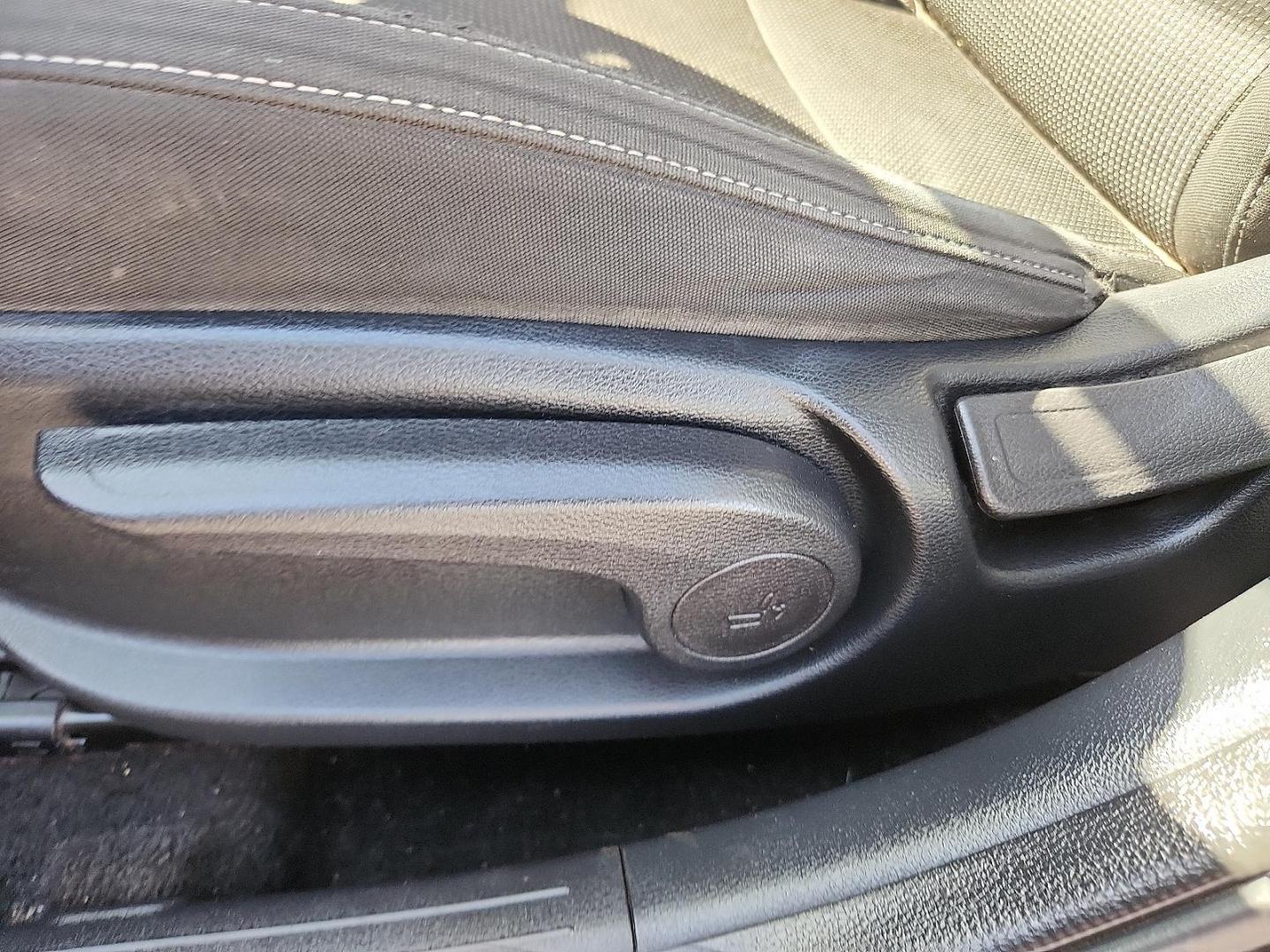 2021 BLACK /Black - WK Kia Forte LXS (3KPF24AD2ME) with an 2L I-4 DOHC, D-CVVT variable valve control, regular unleaded, engine with 147HP engine, located at 4711 Ave Q, Lubbock, TX, 79412, (806) 687-2362, 33.551304, -101.855293 - Photo#18