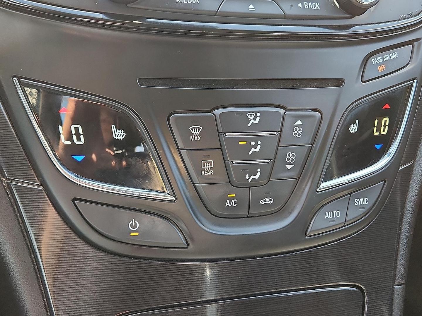 2017 RED /Ebony w/Ebony Accents - AFM Buick Regal Turbo Sport Touring (2G4GL5EX3H9) with an 2L I-4 gasoline direct injection, DOHC, VVT variable valve control, intercooled turbo, premium unleaded, engine with 259HP engine, located at 4711 Ave Q, Lubbock, TX, 79412, (806) 687-2362, 33.551304, -101.855293 - Photo#17