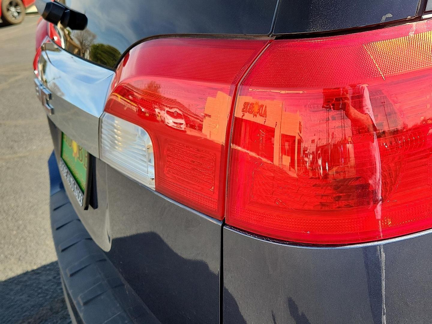 2014 BLUE /Light Titanium - AFF GMC Terrain SLT-1 (2GKALSEK0E6) with an 2.4L DOHC 4-Cylinder SIDI Engine with VVT engine, located at 4711 Ave Q, Lubbock, TX, 79412, (806) 687-2362, 33.551304, -101.855293 - Photo#9