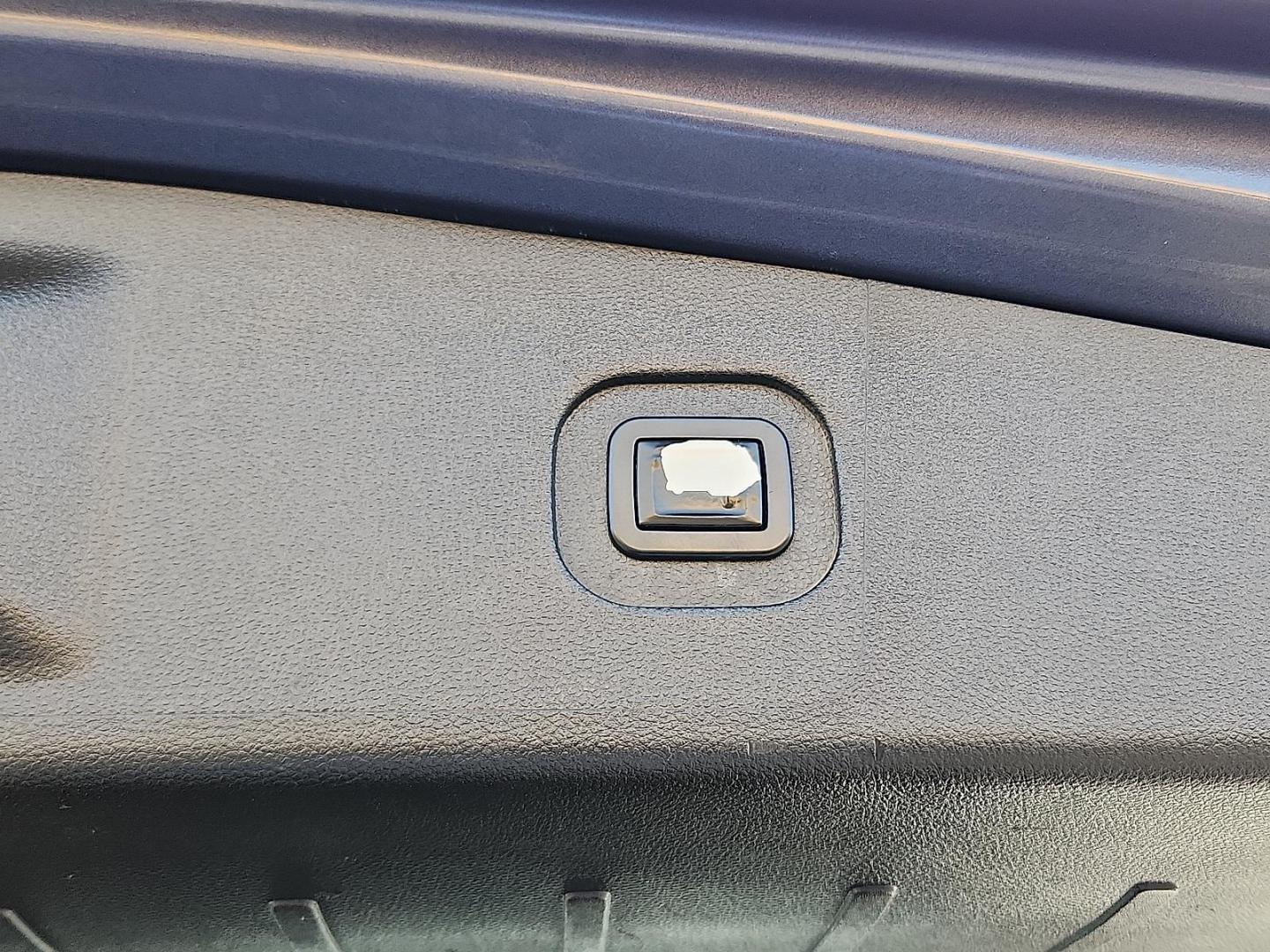 2014 BLUE /Light Titanium - AFF GMC Terrain SLT-1 (2GKALSEK0E6) with an 2.4L DOHC 4-Cylinder SIDI Engine with VVT engine, located at 4711 Ave Q, Lubbock, TX, 79412, (806) 687-2362, 33.551304, -101.855293 - Photo#12