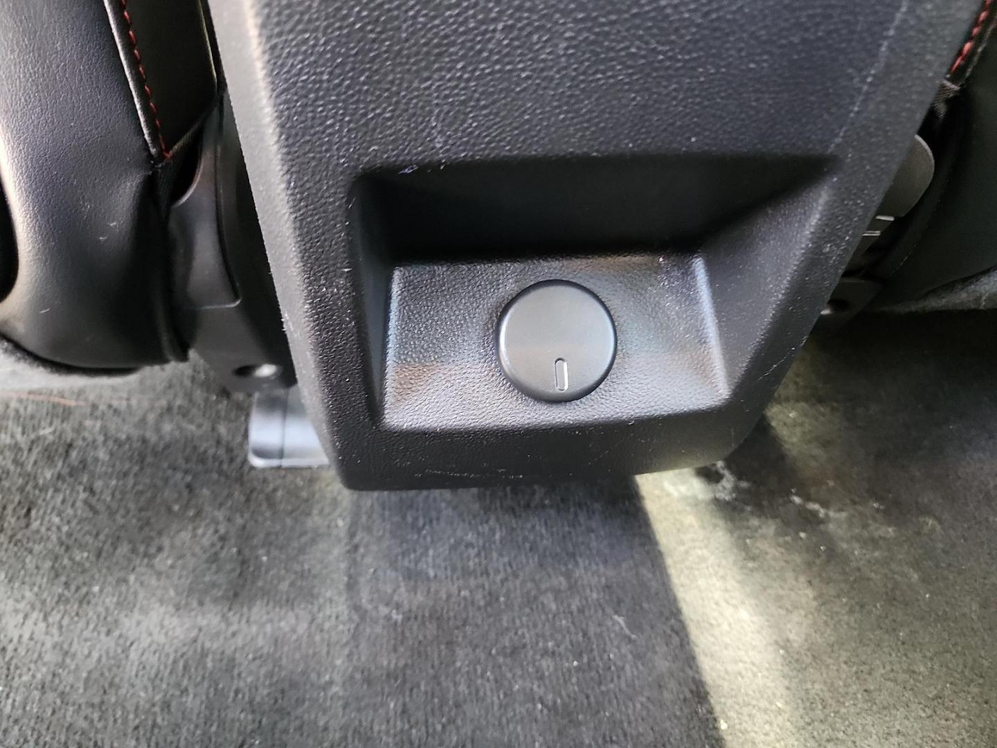 2014 BLUE /Light Titanium - AFF GMC Terrain SLT-1 (2GKALSEK0E6) with an 2.4L DOHC 4-Cylinder SIDI Engine with VVT engine, located at 4711 Ave Q, Lubbock, TX, 79412, (806) 687-2362, 33.551304, -101.855293 - Photo#16