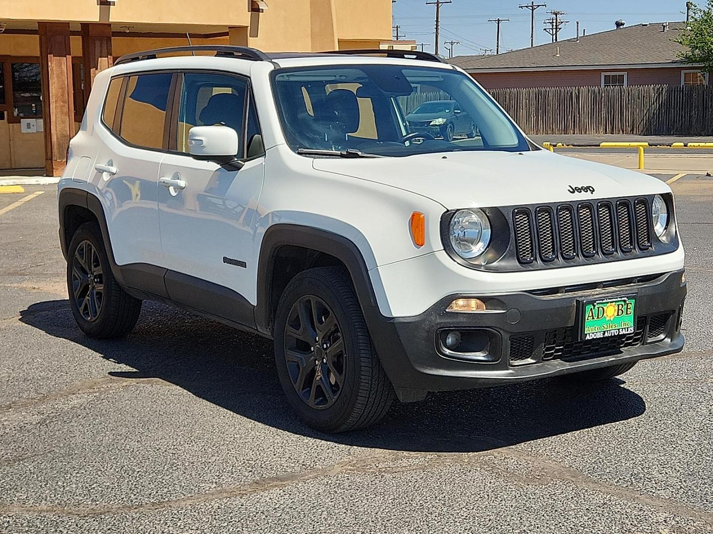 2017 WHITE /Black - X9 Jeep Renegade Altitude 4x4 (ZACCJBBB7HP) with an Tigershark MultiAir 2.4L I-4 variable valve control, regular unleaded, engine with 180HP engine, located at 4711 Ave Q, Lubbock, TX, 79412, (806) 687-2362, 33.551304, -101.855293 - Photo#5