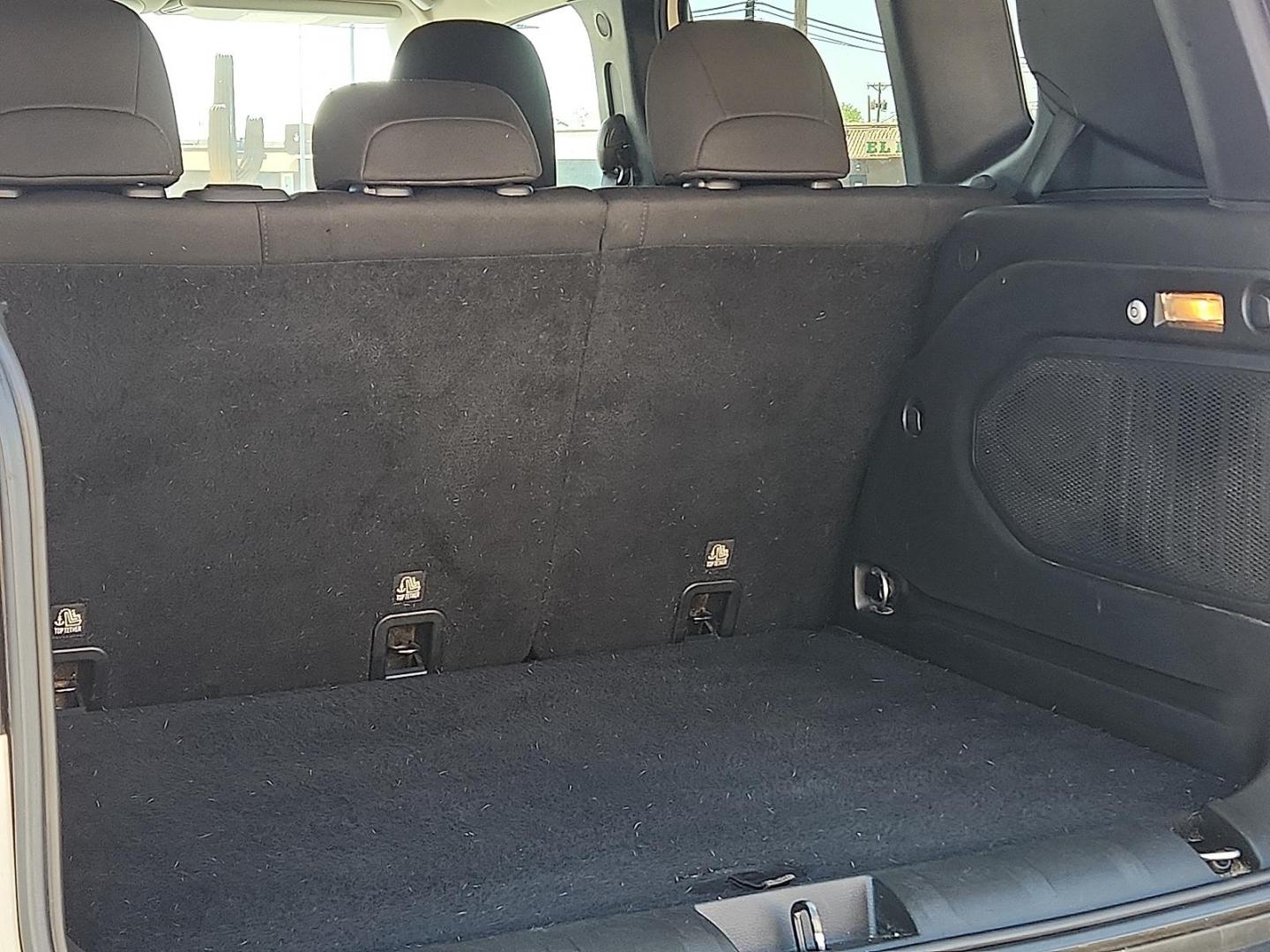 2017 WHITE /Black - X9 Jeep Renegade Altitude 4x4 (ZACCJBBB7HP) with an Tigershark MultiAir 2.4L I-4 variable valve control, regular unleaded, engine with 180HP engine, located at 4711 Ave Q, Lubbock, TX, 79412, (806) 687-2362, 33.551304, -101.855293 - Photo#11