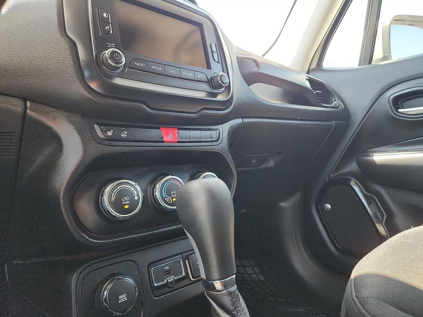 2017 WHITE /Black - X9 Jeep Renegade Altitude 4x4 (ZACCJBBB7HP) with an Tigershark MultiAir 2.4L I-4 variable valve control, regular unleaded, engine with 180HP engine, located at 4711 Ave Q, Lubbock, TX, 79412, (806) 687-2362, 33.551304, -101.855293 - Photo#29
