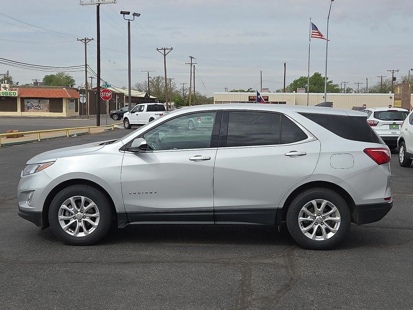 2020 Silver Ice Metallic - GAN /Jet Black - H1T Chevrolet Equinox FWD LT 1.5L Turbo (2GNAXKEV6L6) with an 1.5L I-4 gasoline direct injection, DOHC, VVT variable valve control, intercooled turbo, regular unleaded, engine with 170HP engine, located at 4711 Ave Q, Lubbock, TX, 79412, (806) 687-2362, 33.551304, -101.855293 - Photo#1