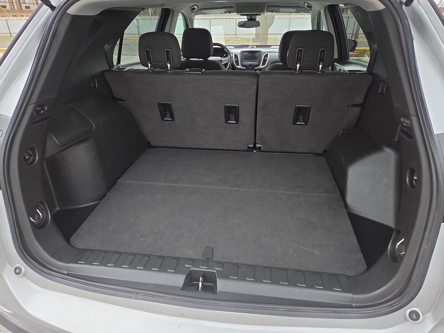 2020 Silver Ice Metallic - GAN /Jet Black - H1T Chevrolet Equinox FWD LT 1.5L Turbo (2GNAXKEV6L6) with an 1.5L I-4 gasoline direct injection, DOHC, VVT variable valve control, intercooled turbo, regular unleaded, engine with 170HP engine, located at 4711 Ave Q, Lubbock, TX, 79412, (806) 687-2362, 33.551304, -101.855293 - Photo#14