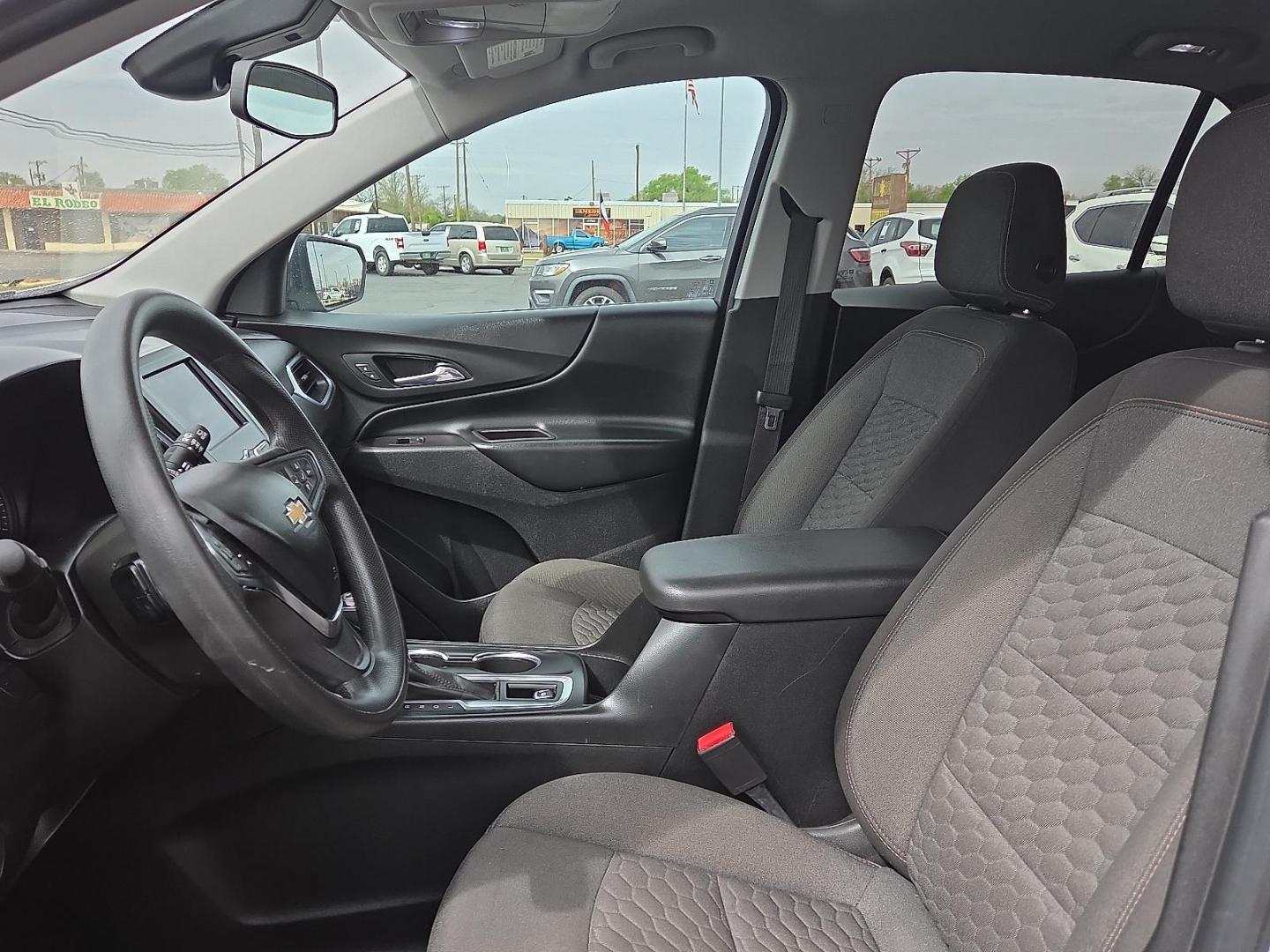 2020 Silver Ice Metallic - GAN /Jet Black - H1T Chevrolet Equinox FWD LT 1.5L Turbo (2GNAXKEV6L6) with an 1.5L I-4 gasoline direct injection, DOHC, VVT variable valve control, intercooled turbo, regular unleaded, engine with 170HP engine, located at 4711 Ave Q, Lubbock, TX, 79412, (806) 687-2362, 33.551304, -101.855293 - Photo#23