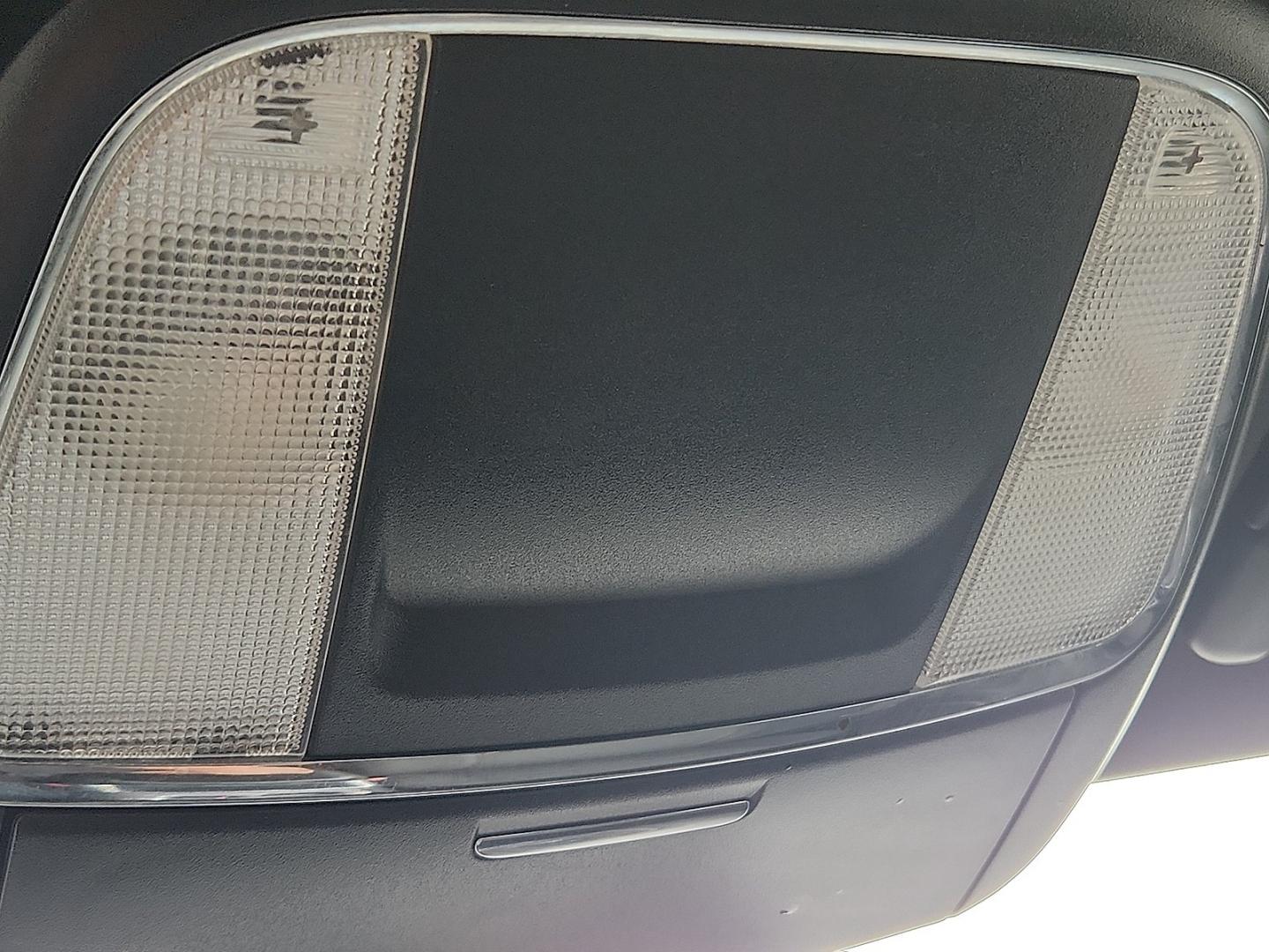 2019 GRAY Dodge Charger SXT (2C3CDXBG9KH) with an Pentastar 3.6L V-6 DOHC, variable valve control, regular unleaded, engine with 292HP engine, located at 4711 Ave Q, Lubbock, TX, 79412, (806) 687-2362, 33.551304, -101.855293 - Photo#20