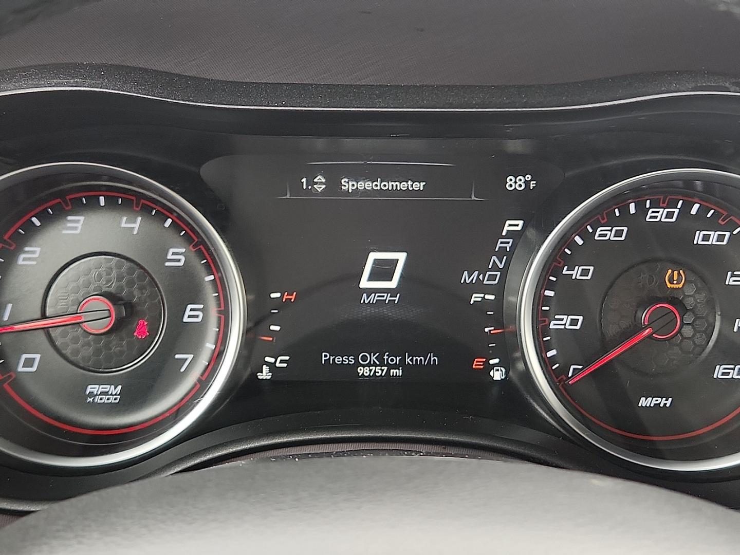 2019 GRAY Dodge Charger SXT (2C3CDXBG9KH) with an Pentastar 3.6L V-6 DOHC, variable valve control, regular unleaded, engine with 292HP engine, located at 4711 Ave Q, Lubbock, TX, 79412, (806) 687-2362, 33.551304, -101.855293 - Photo#27