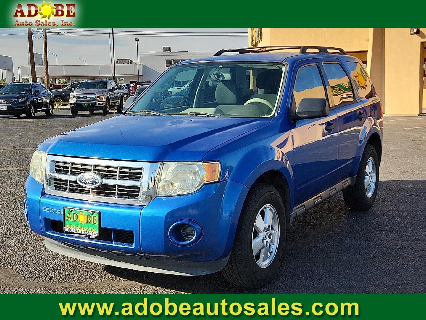 2012 BLUE /Stone - 1S Ford Escape XLS (1FMCU0C77CK) with an Duratec 2.5L I-4 DOHC, variable valve control, regular unleaded, engine with 171HP engine, located at 4711 Ave Q, Lubbock, TX, 79412, (806) 687-2362, 33.551304, -101.855293 - Photo#0