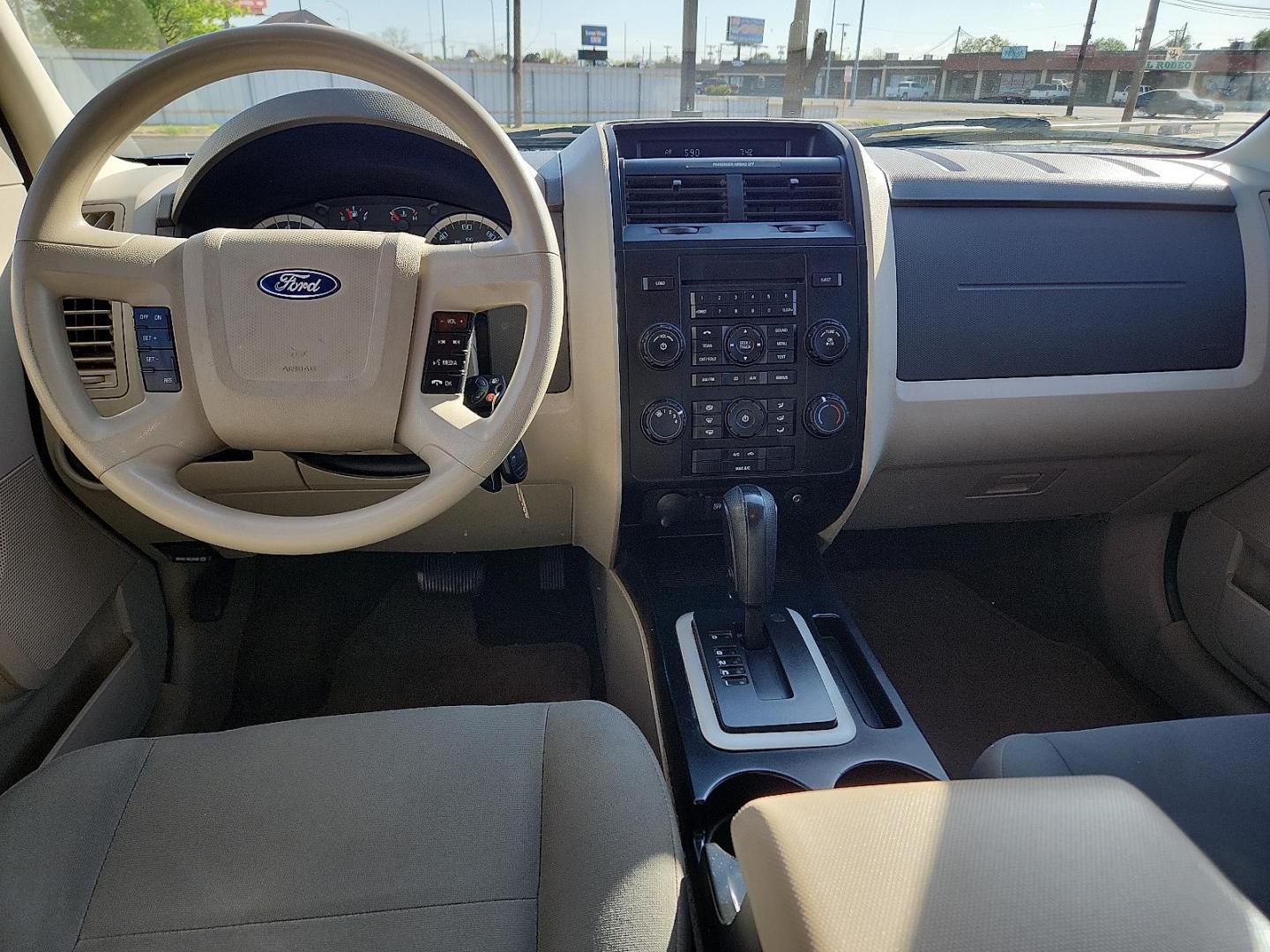 2012 BLUE /Stone - 1S Ford Escape XLS (1FMCU0C77CK) with an Duratec 2.5L I-4 DOHC, variable valve control, regular unleaded, engine with 171HP engine, located at 4711 Ave Q, Lubbock, TX, 79412, (806) 687-2362, 33.551304, -101.855293 - Photo#15