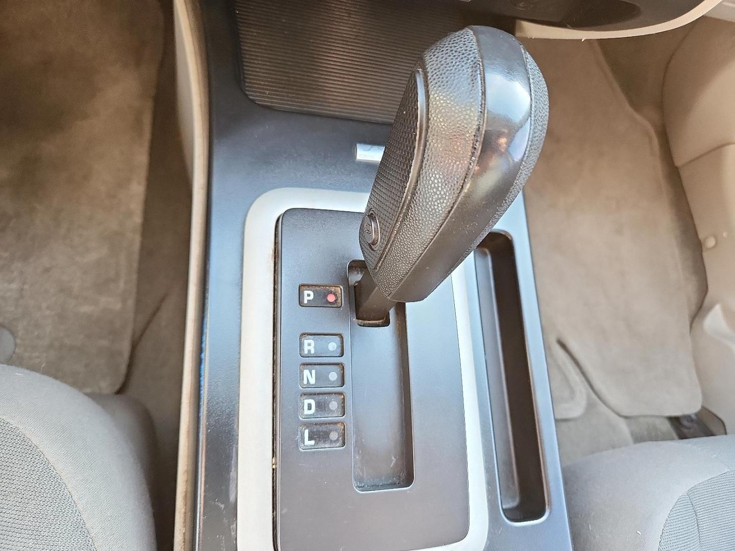 2012 BLUE /Stone - 1S Ford Escape XLS (1FMCU0C77CK) with an Duratec 2.5L I-4 DOHC, variable valve control, regular unleaded, engine with 171HP engine, located at 4711 Ave Q, Lubbock, TX, 79412, (806) 687-2362, 33.551304, -101.855293 - Photo#19