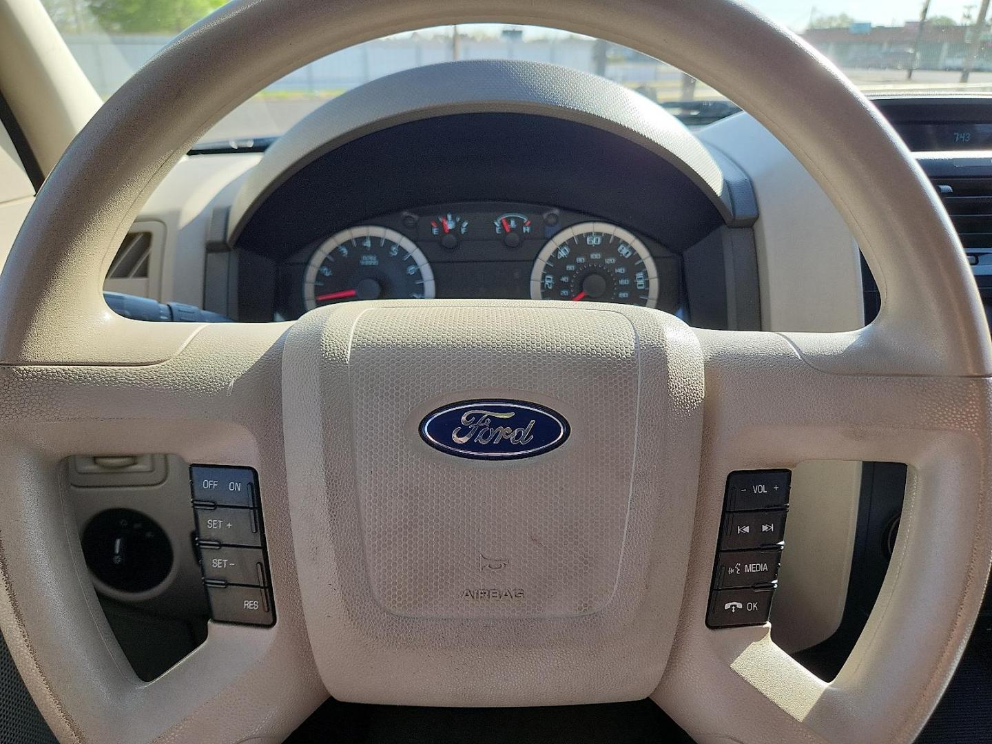 2012 BLUE /Stone - 1S Ford Escape XLS (1FMCU0C77CK) with an Duratec 2.5L I-4 DOHC, variable valve control, regular unleaded, engine with 171HP engine, located at 4711 Ave Q, Lubbock, TX, 79412, (806) 687-2362, 33.551304, -101.855293 - Photo#28
