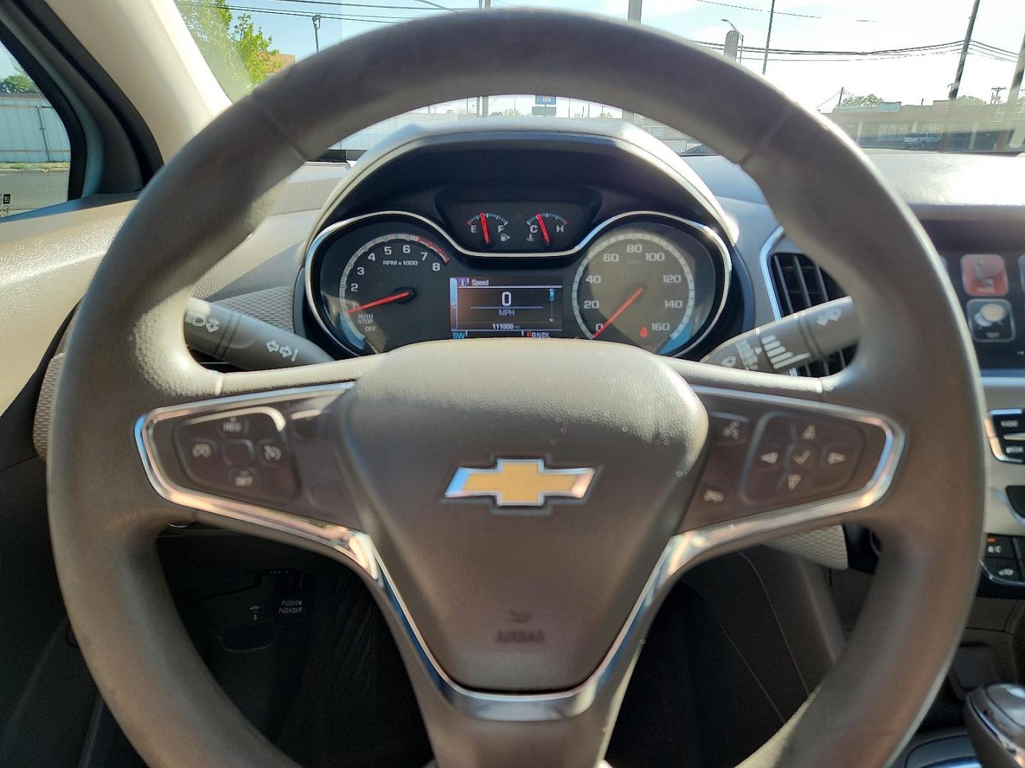 2018 WHITE /Dark Atmosphere/Medium Atmosphere - HHR Chevrolet Cruze LT Auto (1G1BE5SM2J7) with an 1.4L I-4 gasoline direct injection, DOHC, variable valve control, intercooled turbo, regular unleaded, engine with 153HP engine, located at 4711 Ave Q, Lubbock, TX, 79412, (806) 687-2362, 33.551304, -101.855293 - Photo#28
