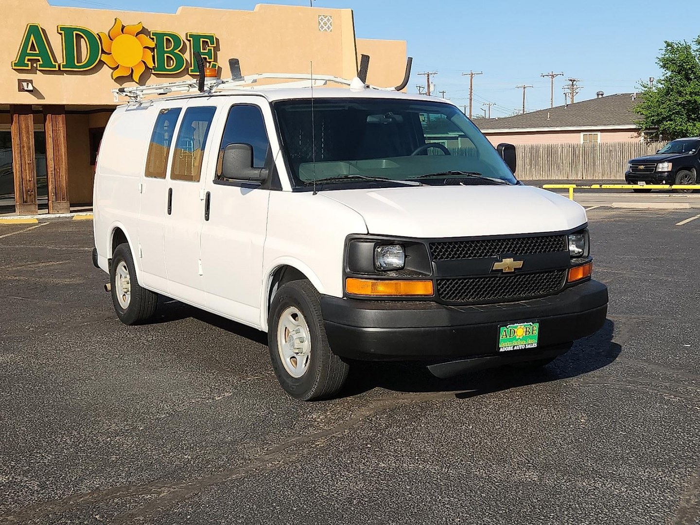 2007 WHITE /Medium Pewter - 93W Chevrolet Express Work Van (1GCFG15X871) with an Vortec 4.3L V-6 regular unleaded, engine with 195HP engine, located at 4711 Ave Q, Lubbock, TX, 79412, (806) 687-2362, 33.551304, -101.855293 - Photo#5