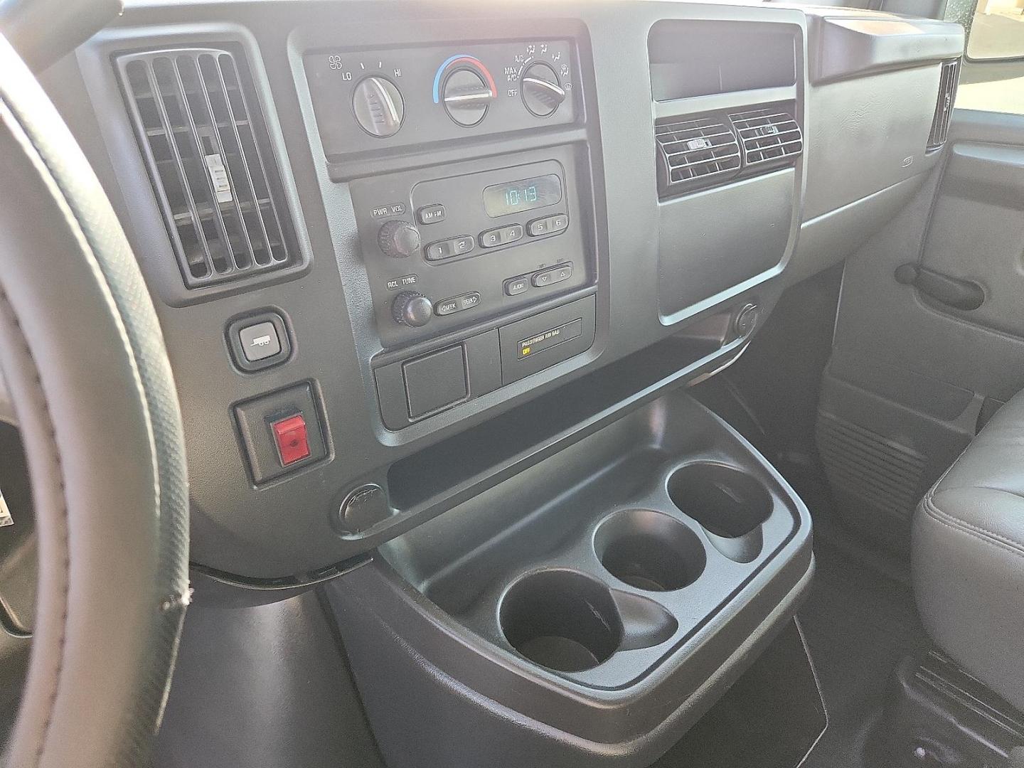 2007 WHITE /Medium Pewter - 93W Chevrolet Express Work Van (1GCFG15X871) with an Vortec 4.3L V-6 regular unleaded, engine with 195HP engine, located at 4711 Ave Q, Lubbock, TX, 79412, (806) 687-2362, 33.551304, -101.855293 - Photo#12