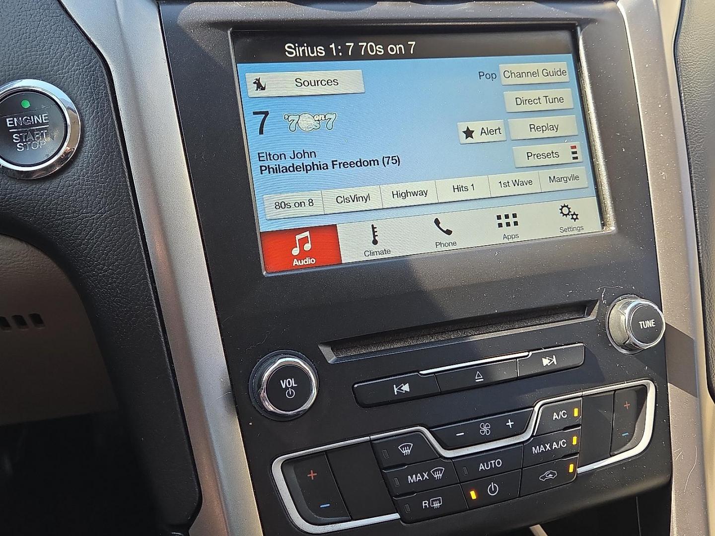 2017 White Gold - GN /Medium Light Stone - DQ Ford Fusion SE (3FA6P0HD9HR) with an EcoBoost 1.5L I-4 gasoline direct injection, DOHC, Ti-VCT variable valve control, intercooled turbo, regular unleaded, engine with 181HP engine, located at 4711 Ave Q, Lubbock, TX, 79412, (806) 687-2362, 33.551304, -101.855293 - Photo#24