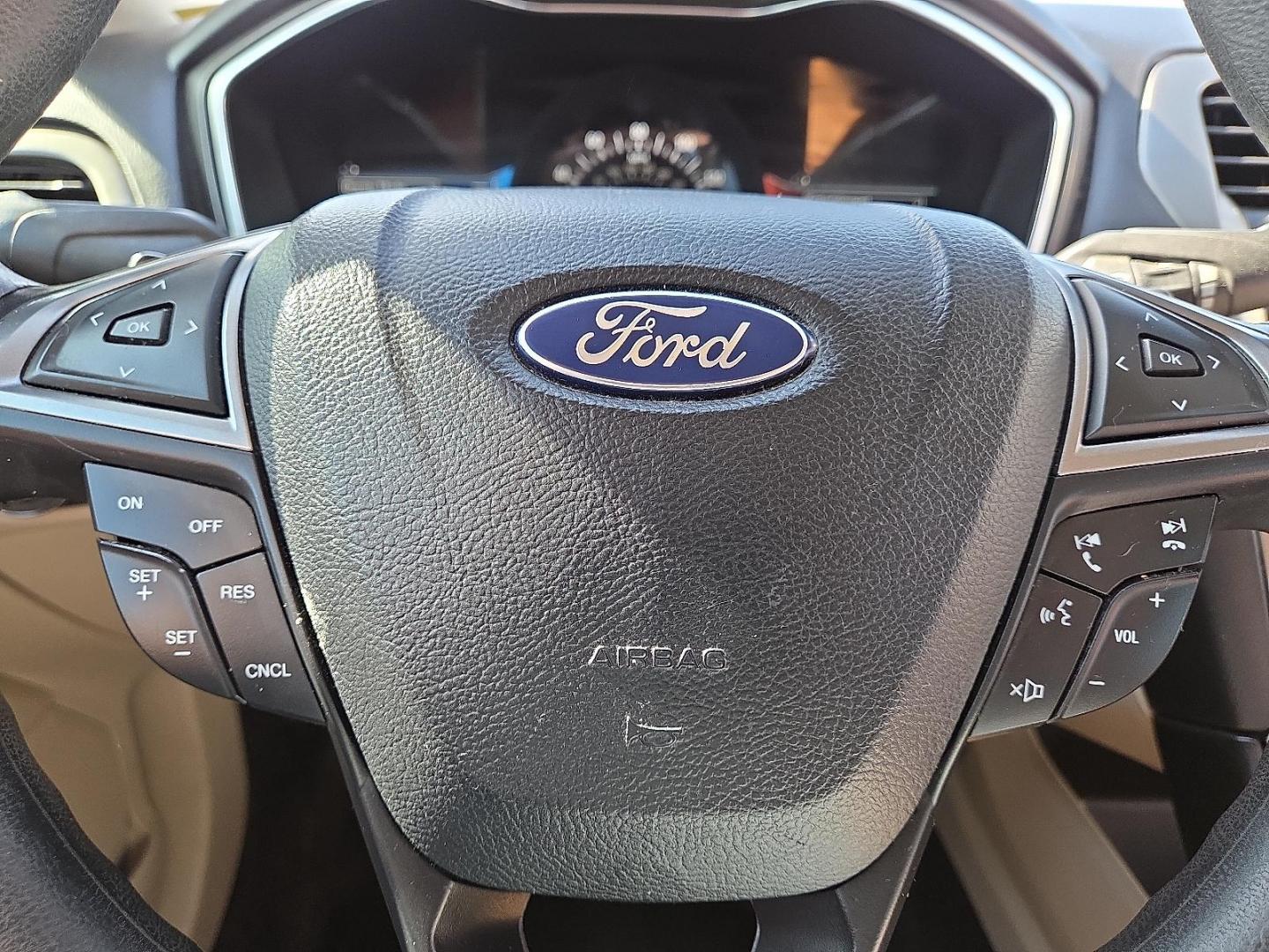 2017 White Gold - GN /Medium Light Stone - DQ Ford Fusion SE (3FA6P0HD9HR) with an EcoBoost 1.5L I-4 gasoline direct injection, DOHC, Ti-VCT variable valve control, intercooled turbo, regular unleaded, engine with 181HP engine, located at 4711 Ave Q, Lubbock, TX, 79412, (806) 687-2362, 33.551304, -101.855293 - Photo#29