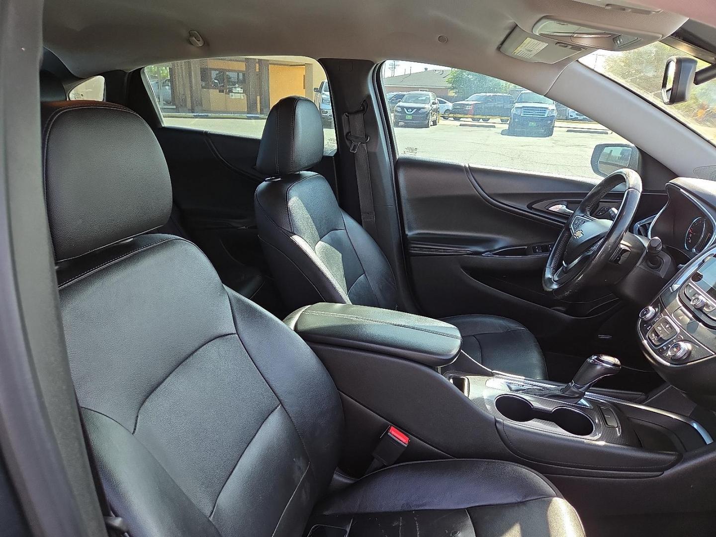 2017 Nightfall Gray Metallic - G7Q /Jet Black - H1T Chevrolet Malibu 1LT (1G1ZE5ST3HF) with an 1.5L I-4 gasoline direct injection, DOHC, variable valve control, intercooled turbo, regular unleaded, engine with 160HP engine, located at 4711 Ave Q, Lubbock, TX, 79412, (806) 687-2362, 33.551304, -101.855293 - Photo#9