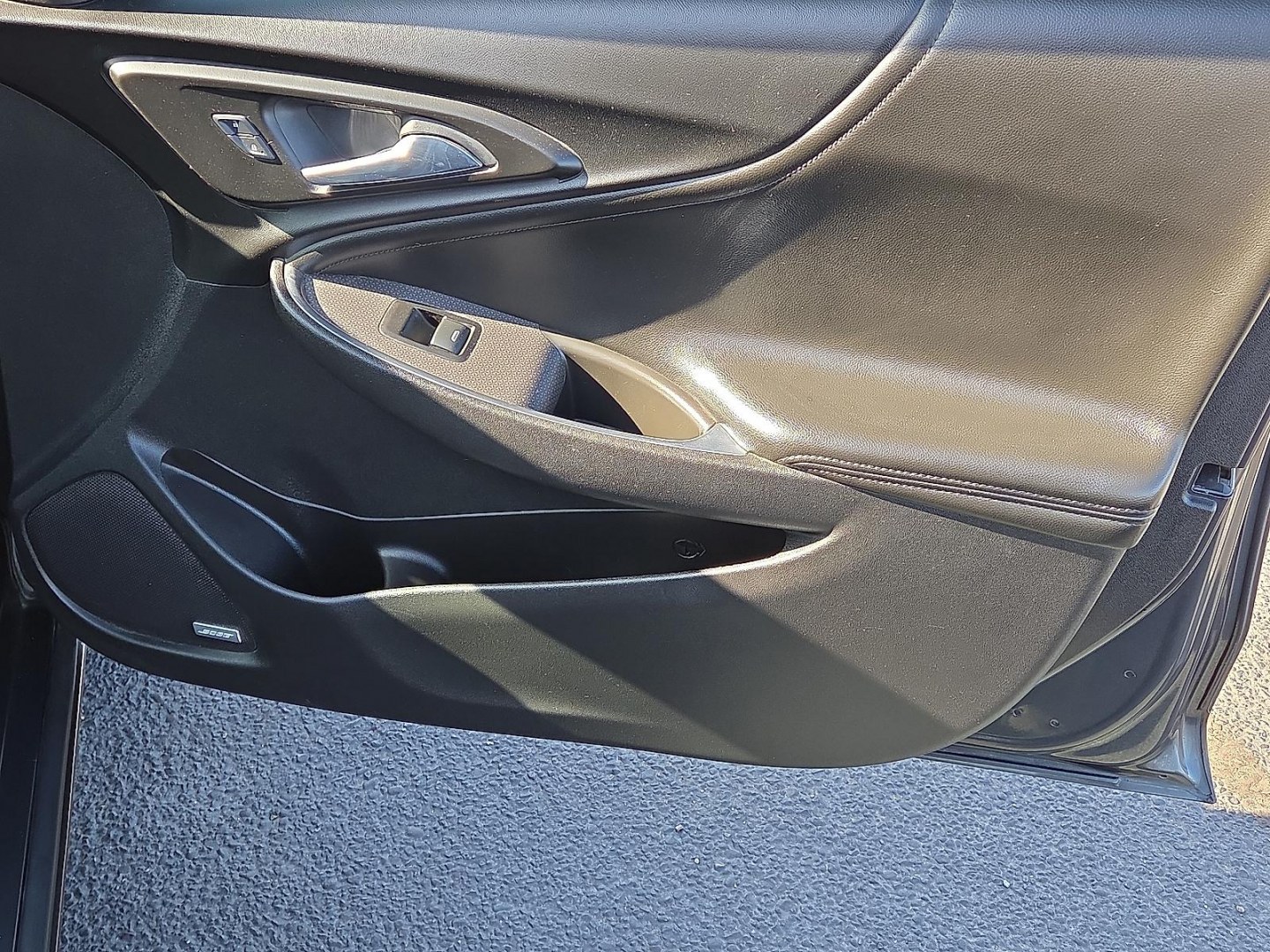 2017 Nightfall Gray Metallic - G7Q /Jet Black - H1T Chevrolet Malibu 1LT (1G1ZE5ST3HF) with an 1.5L I-4 gasoline direct injection, DOHC, variable valve control, intercooled turbo, regular unleaded, engine with 160HP engine, located at 4711 Ave Q, Lubbock, TX, 79412, (806) 687-2362, 33.551304, -101.855293 - Photo#11